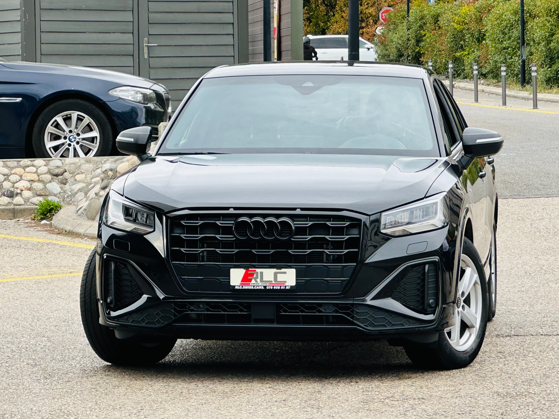 AUDI Q2 35 TFSI S line S-tronic-image-2