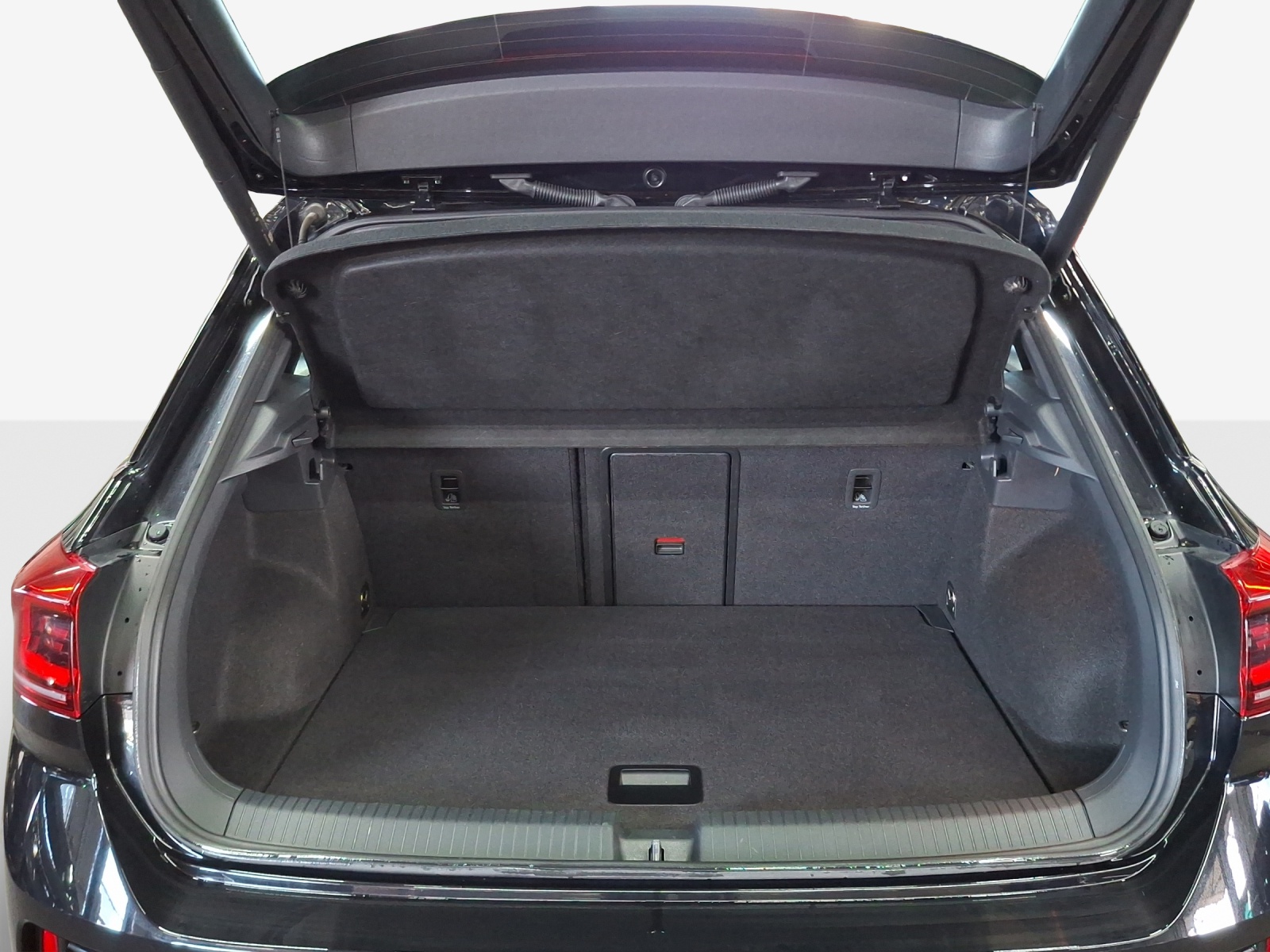 VW T-Roc 2.0 TSI R-Line DSG 4Motion-image-12