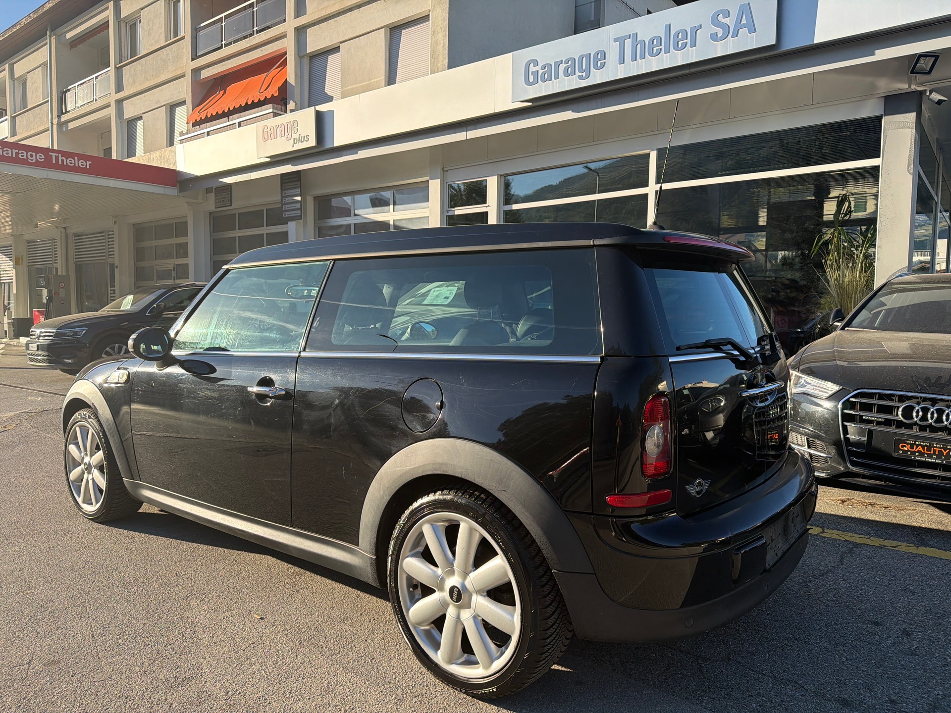 MINI Clubman Cooper-image-2