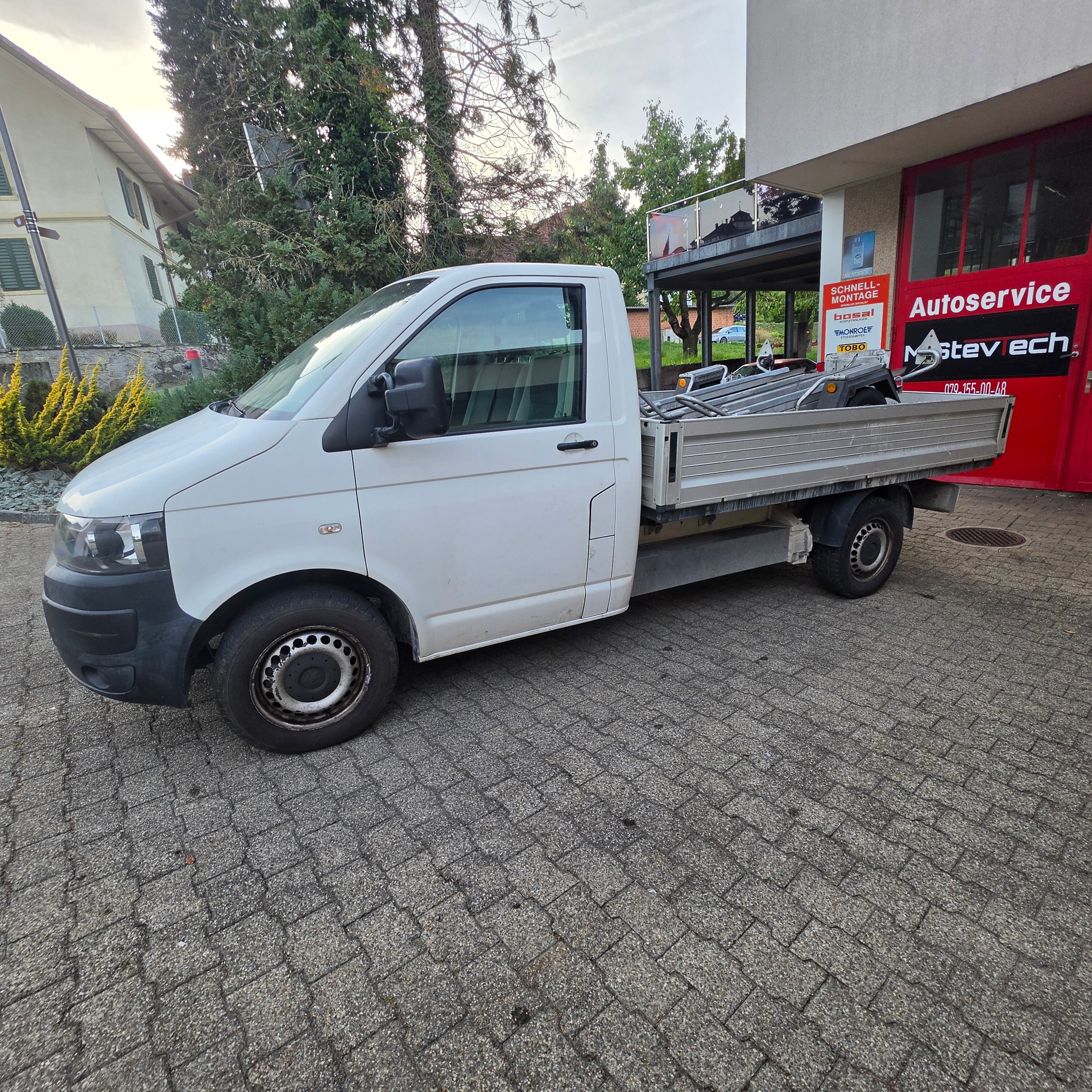 VW T5 2.0 TDI Entry-image-5