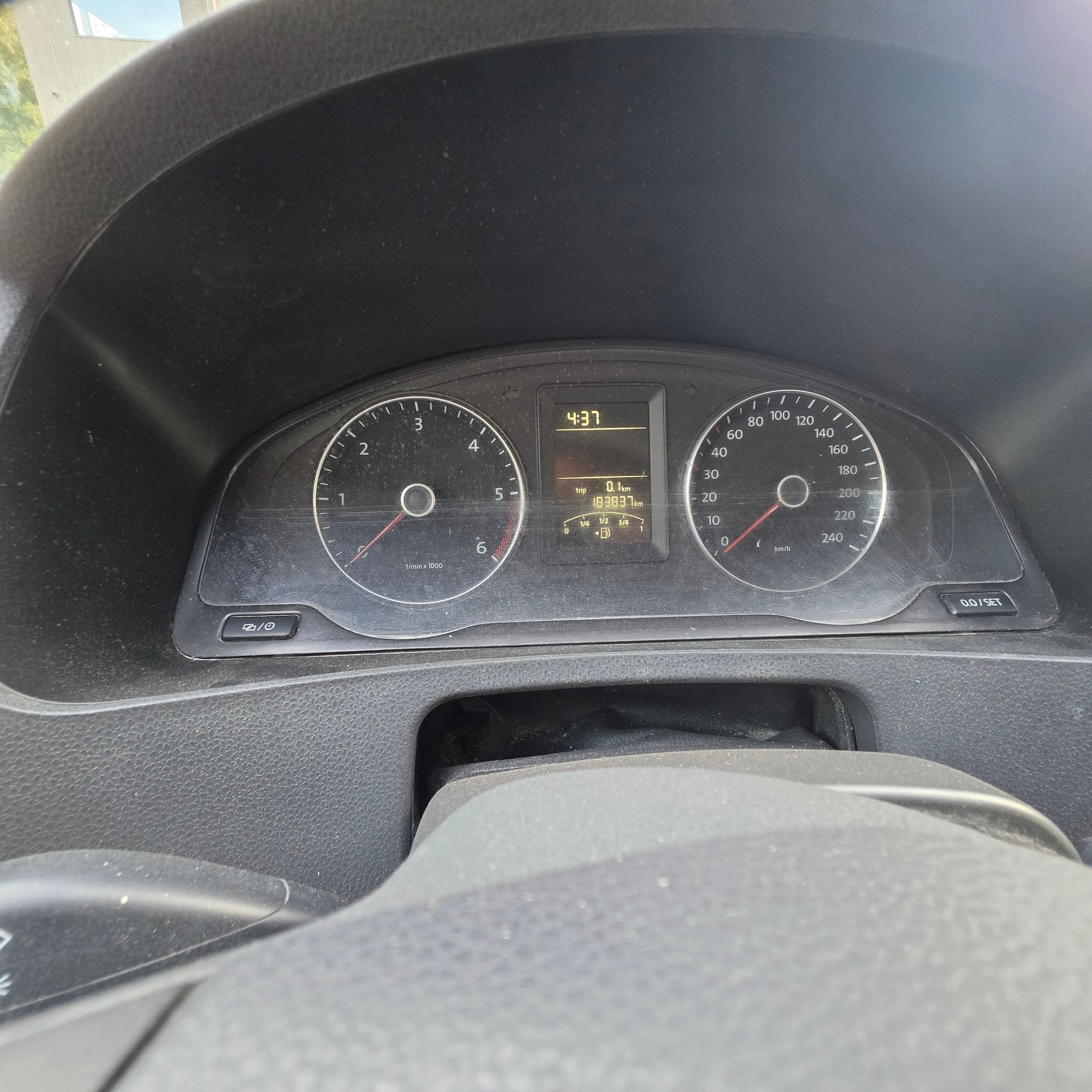 VW T5 2.0 TDI Entry-image-7