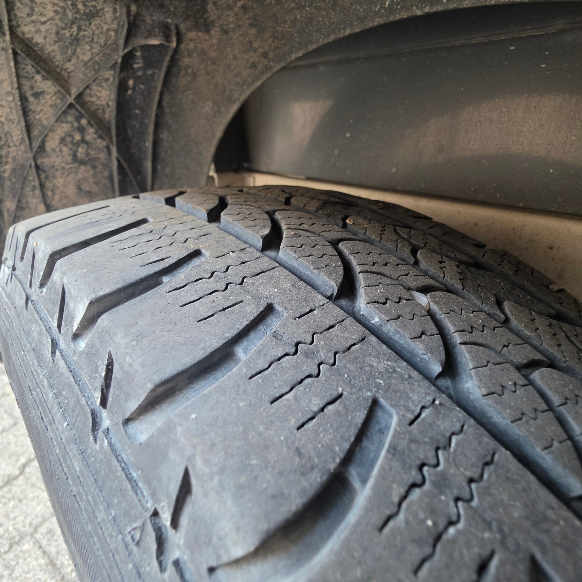 VW T5 2.0 TDI Entry-image-9