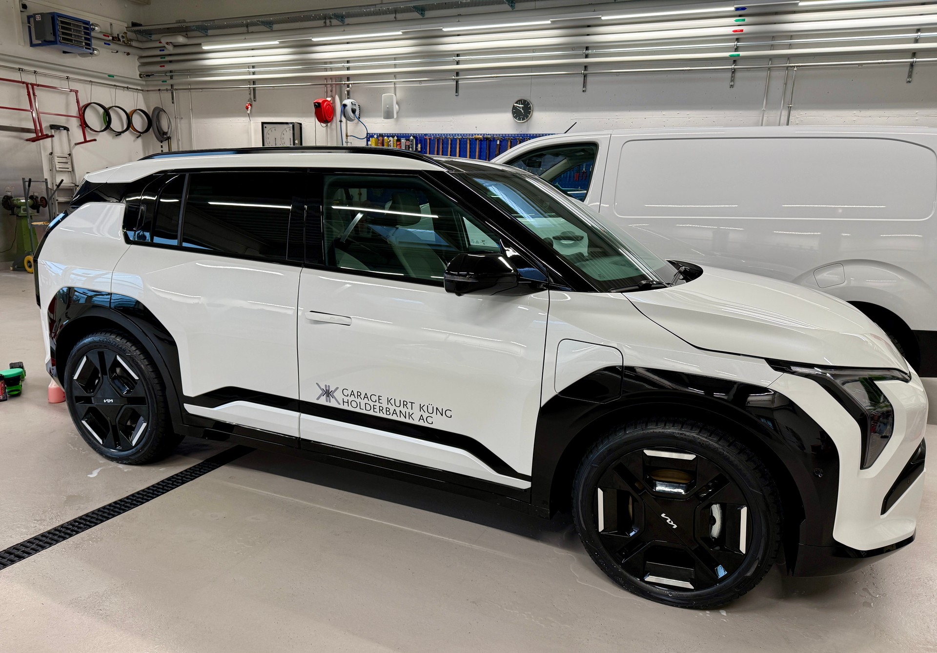 KIA EV3 81,4 kWh GT-Line-image-1