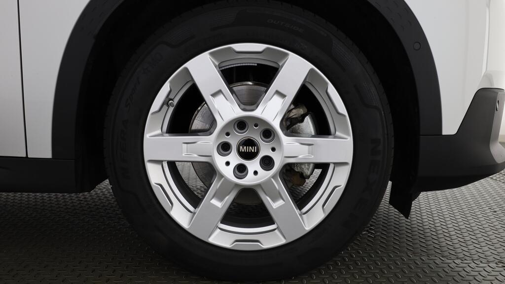 MINI Countryman E-image-8