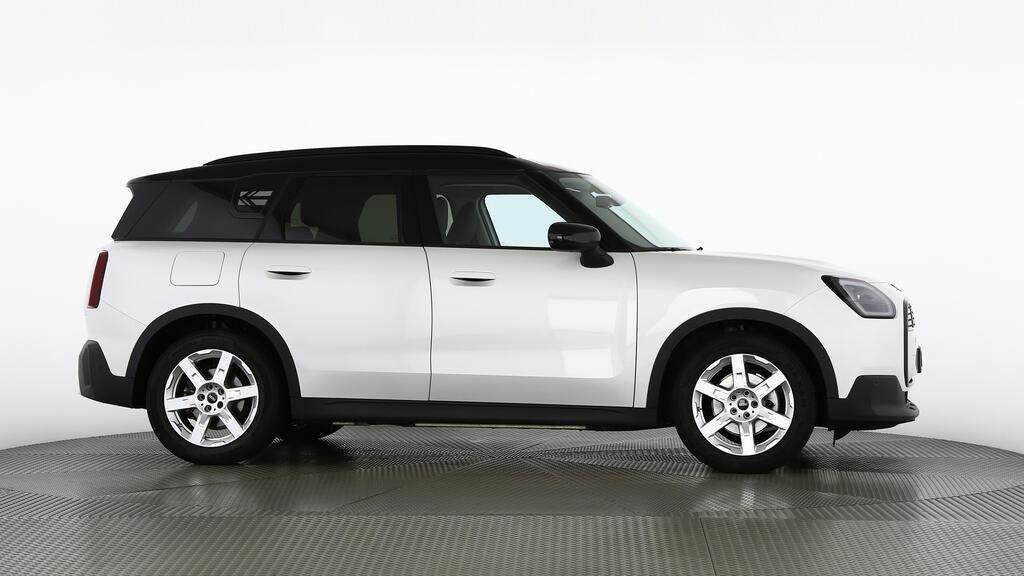 MINI Countryman E-image-2