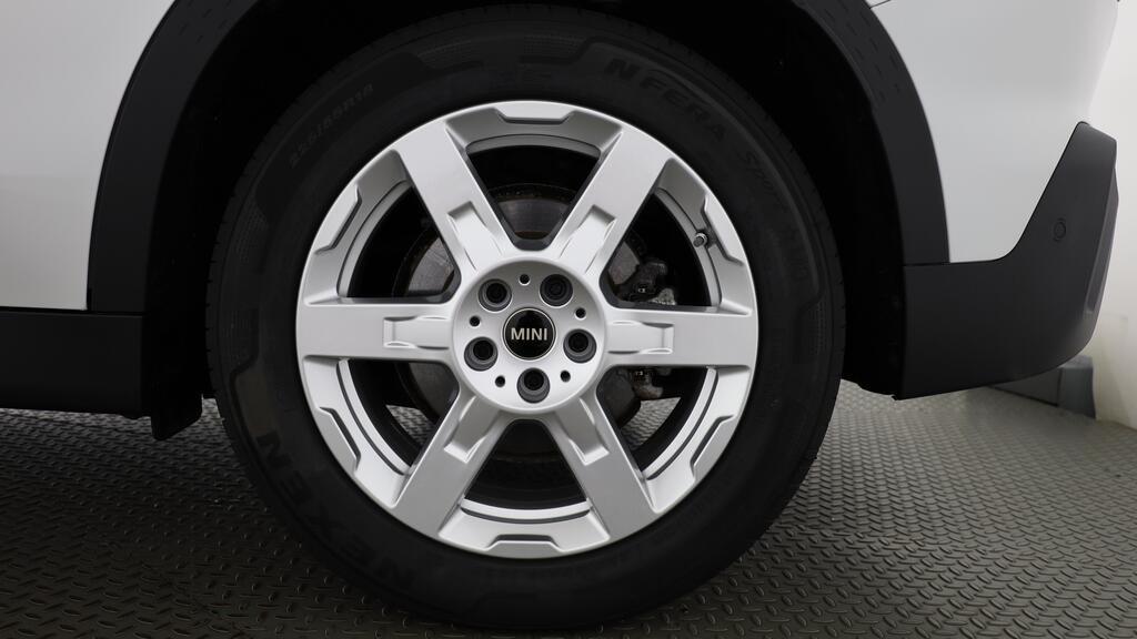 MINI Countryman E-image-7