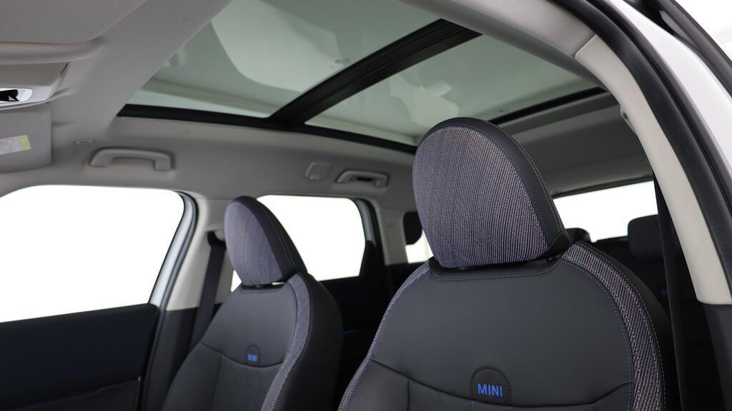 MINI Countryman E-image-17