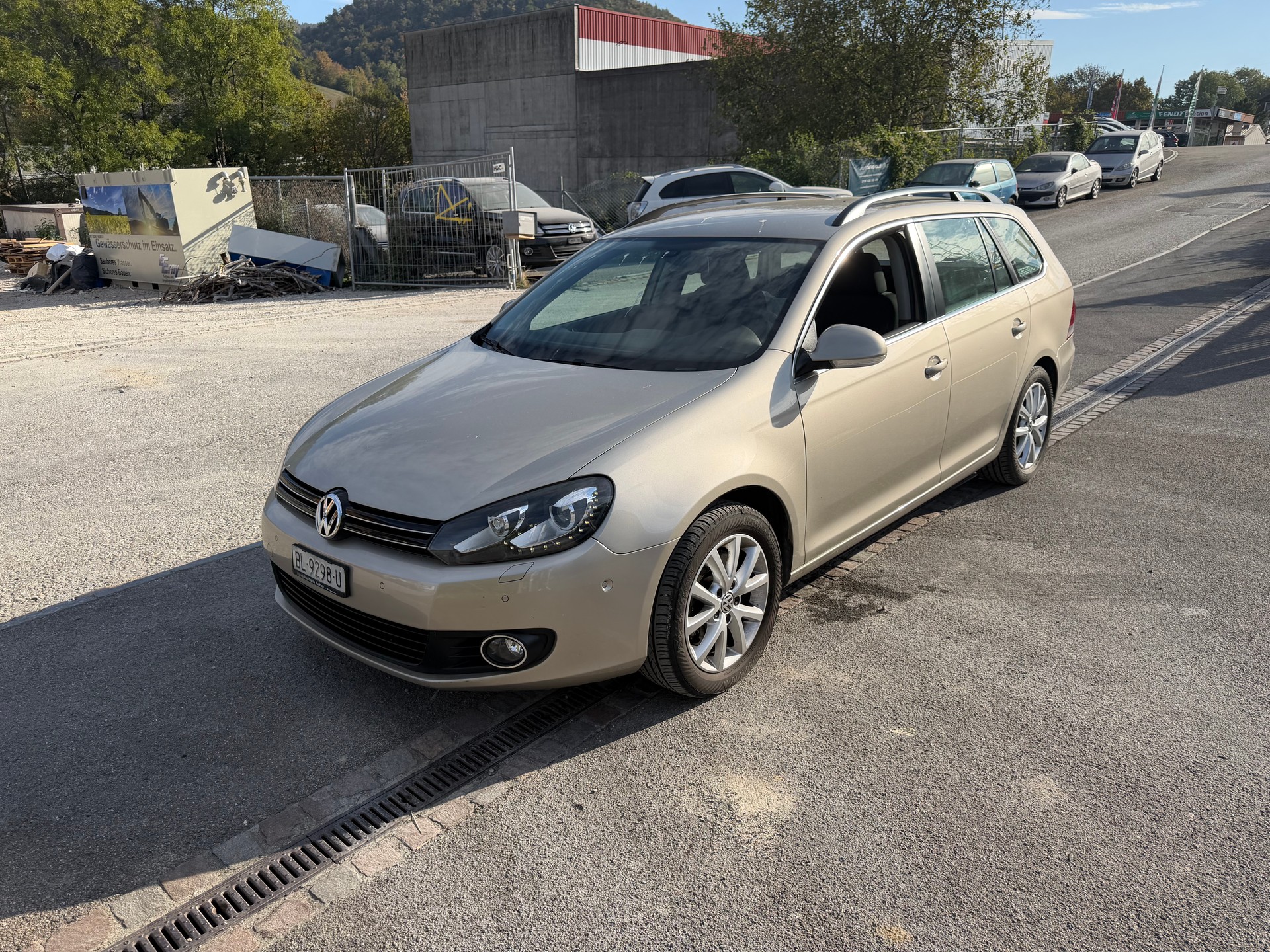 VW Golf Variant 2.0 TDI Comfortline DSG-image-0