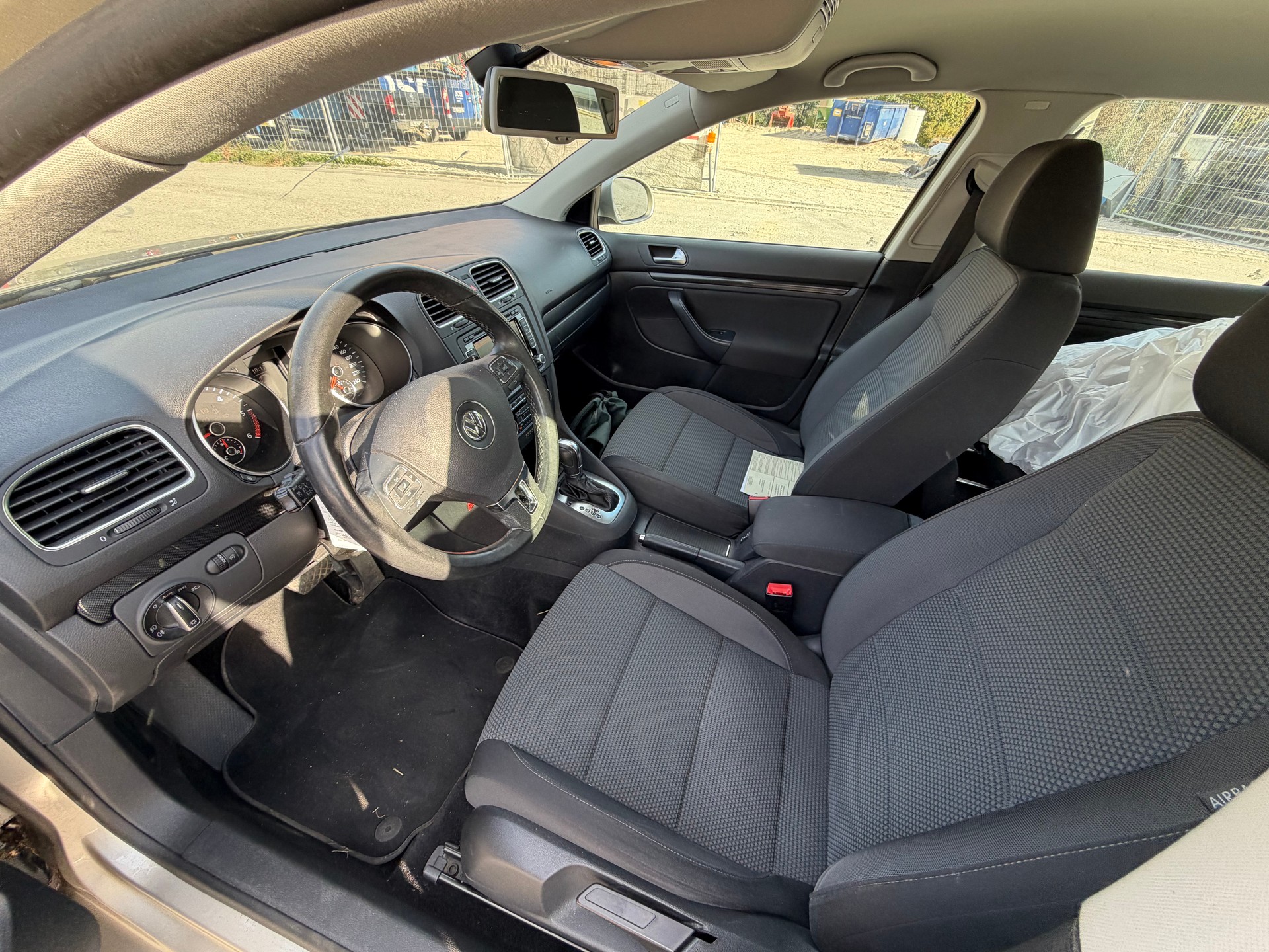 VW Golf Variant 2.0 TDI Comfortline DSG-image-4