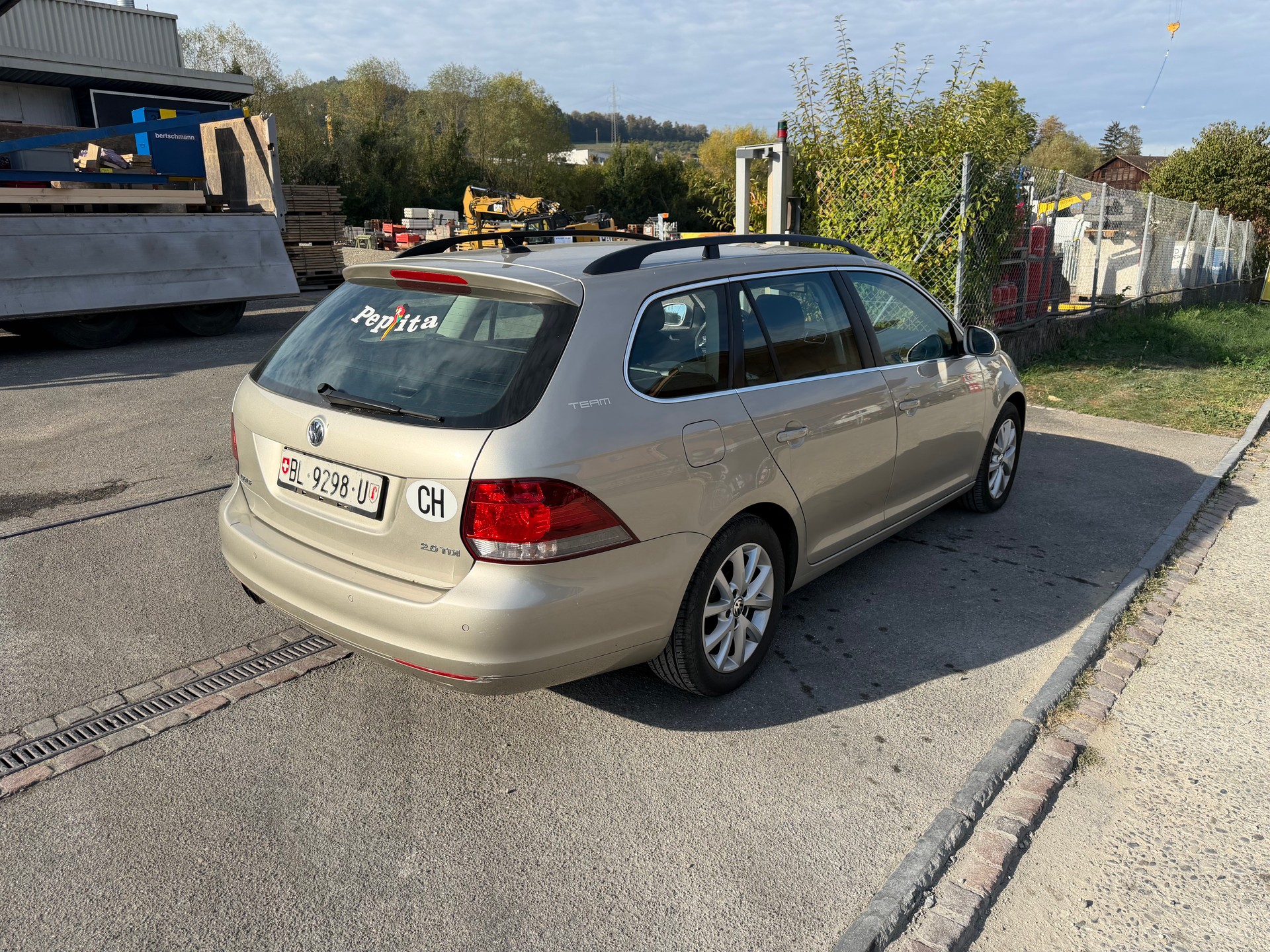 VW Golf Variant 2.0 TDI Comfortline DSG-image-2