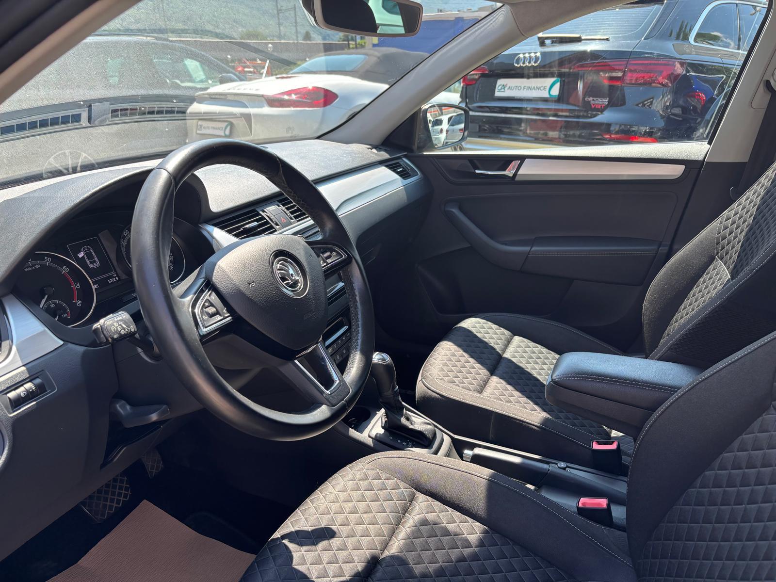 SKODA Rapid Spaceback 1.0 TSI Advantage DSG-image-6