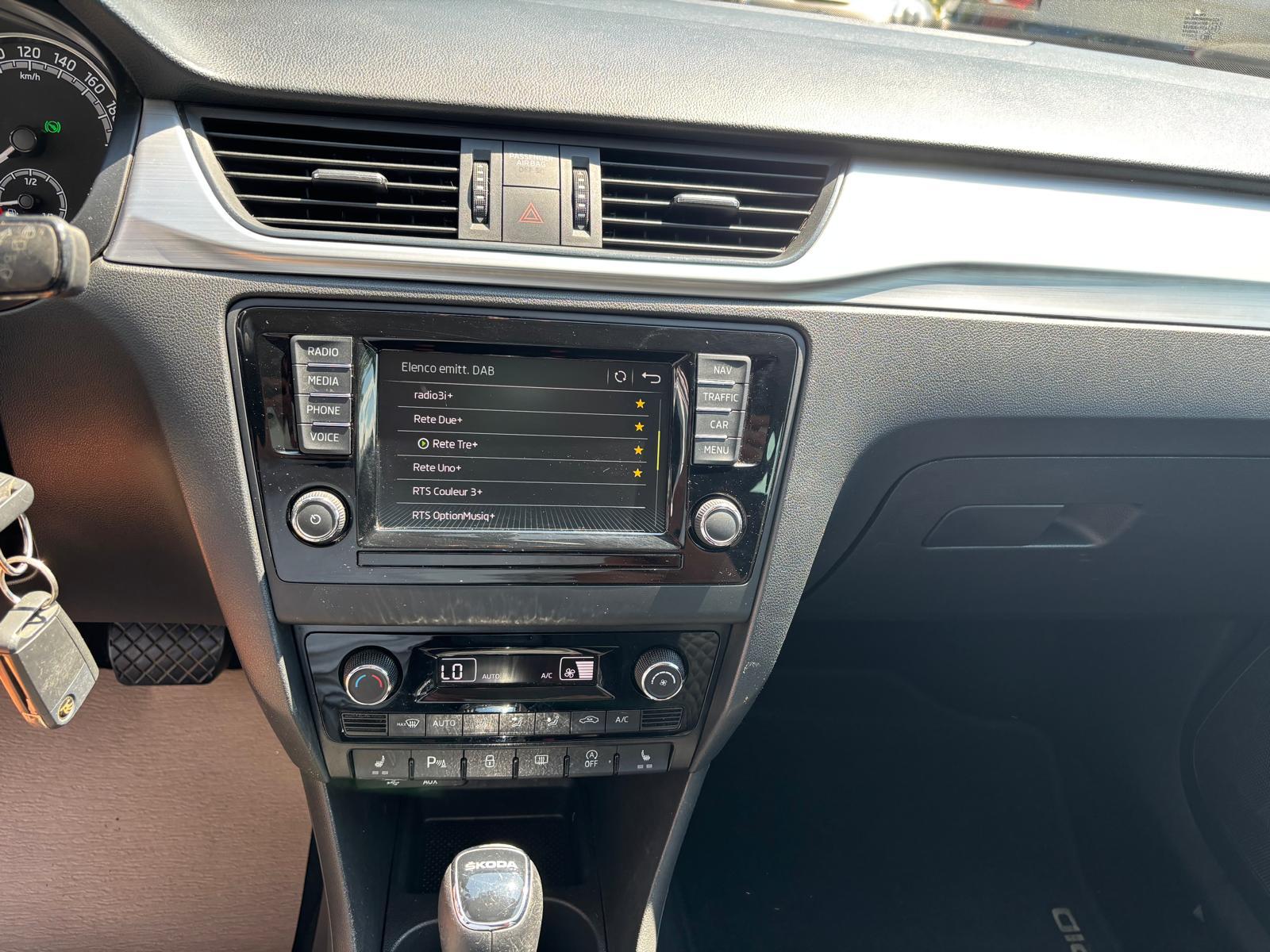 SKODA Rapid Spaceback 1.0 TSI Advantage DSG-image-11