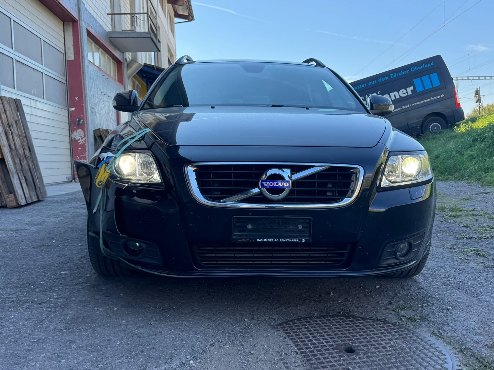VOLVO V50 D3 Business Edition Geartronic-image-0