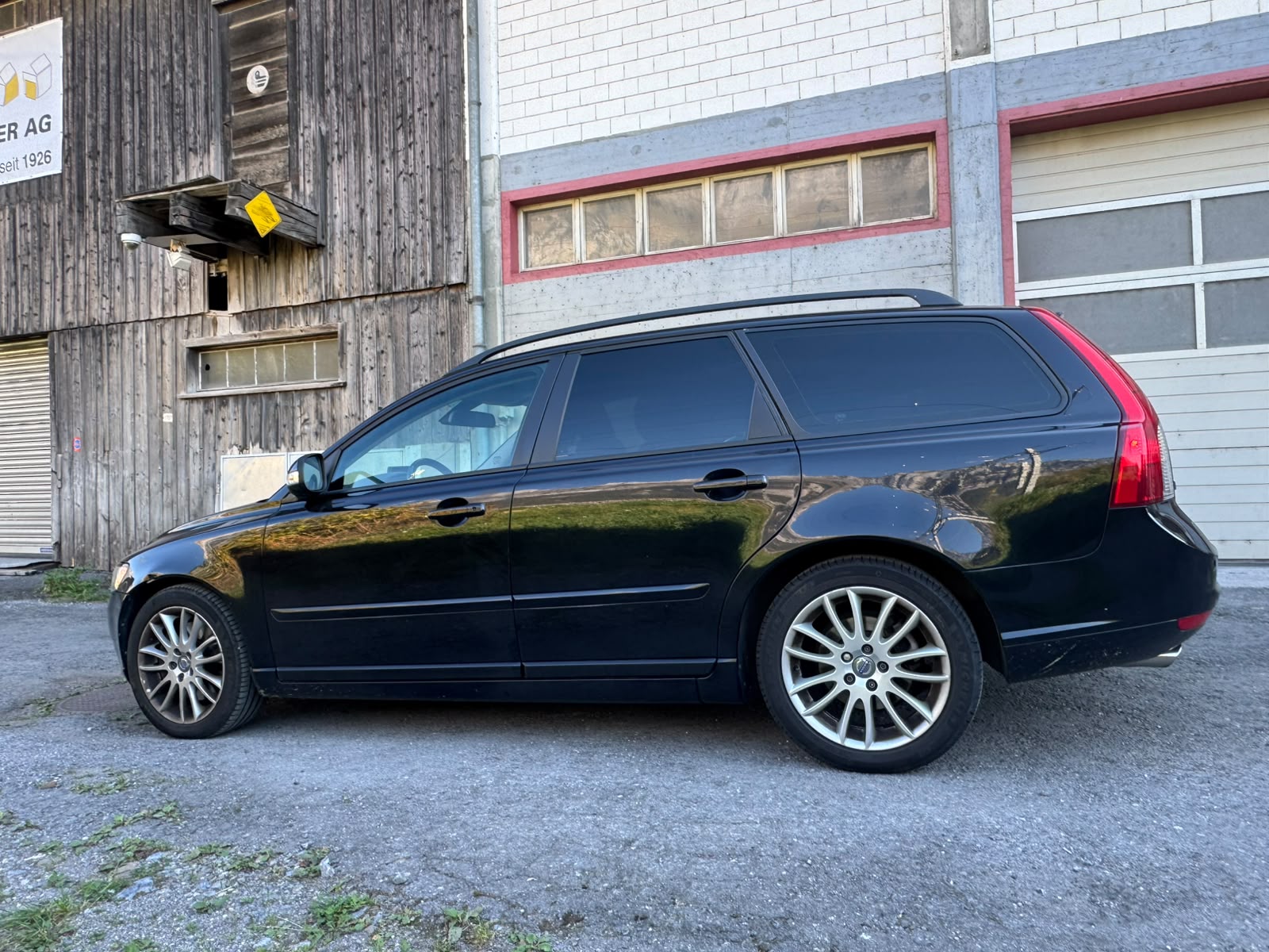 VOLVO V50 D3 Business Edition Geartronic-image-4