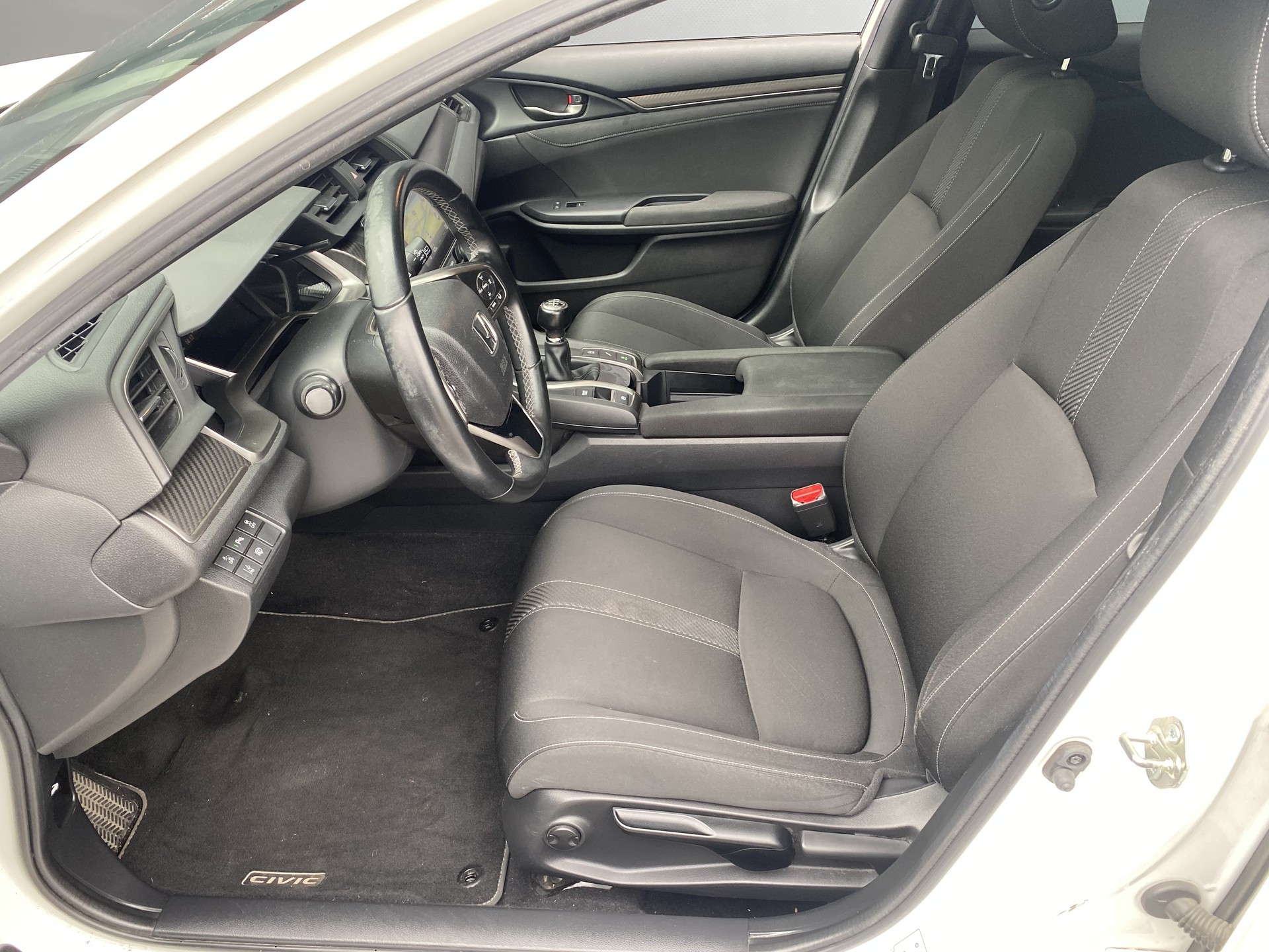 HONDA Civic 1.5 VTEC Sport Plus-image-14