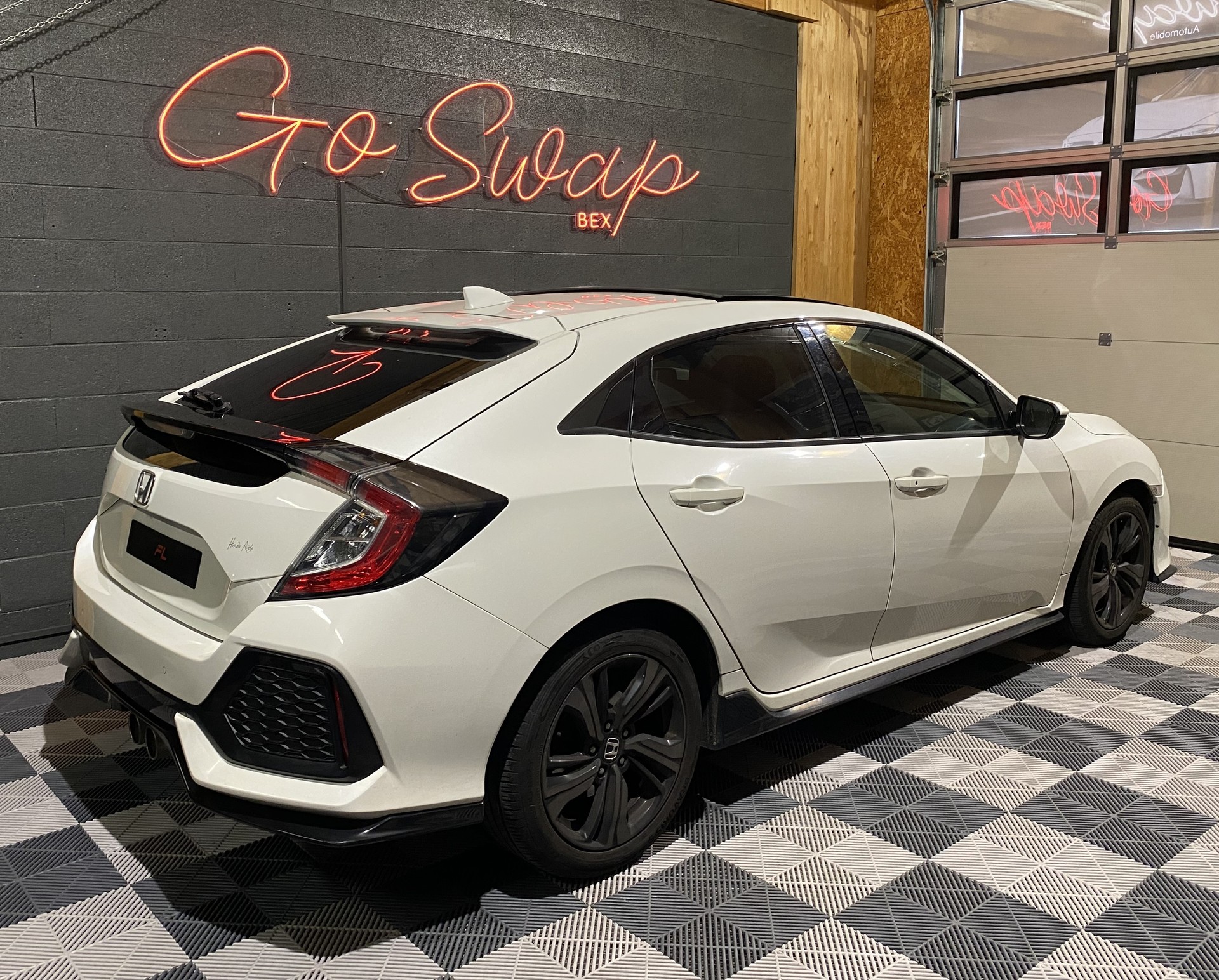 HONDA Civic 1.5 VTEC Sport Plus-image-3