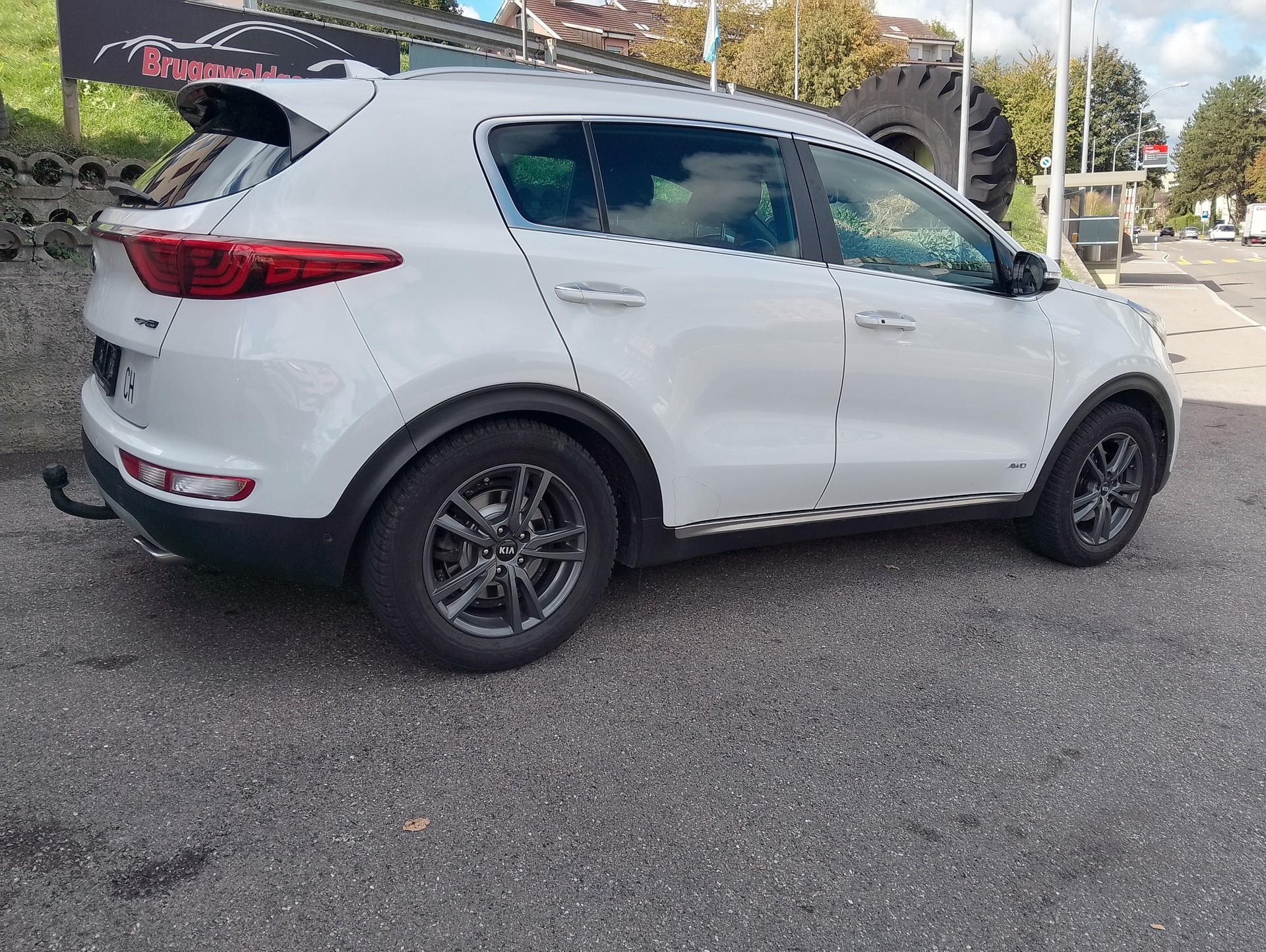 KIA Sportage 2.0CRDi Style GT Line 4WD Automat-image-7