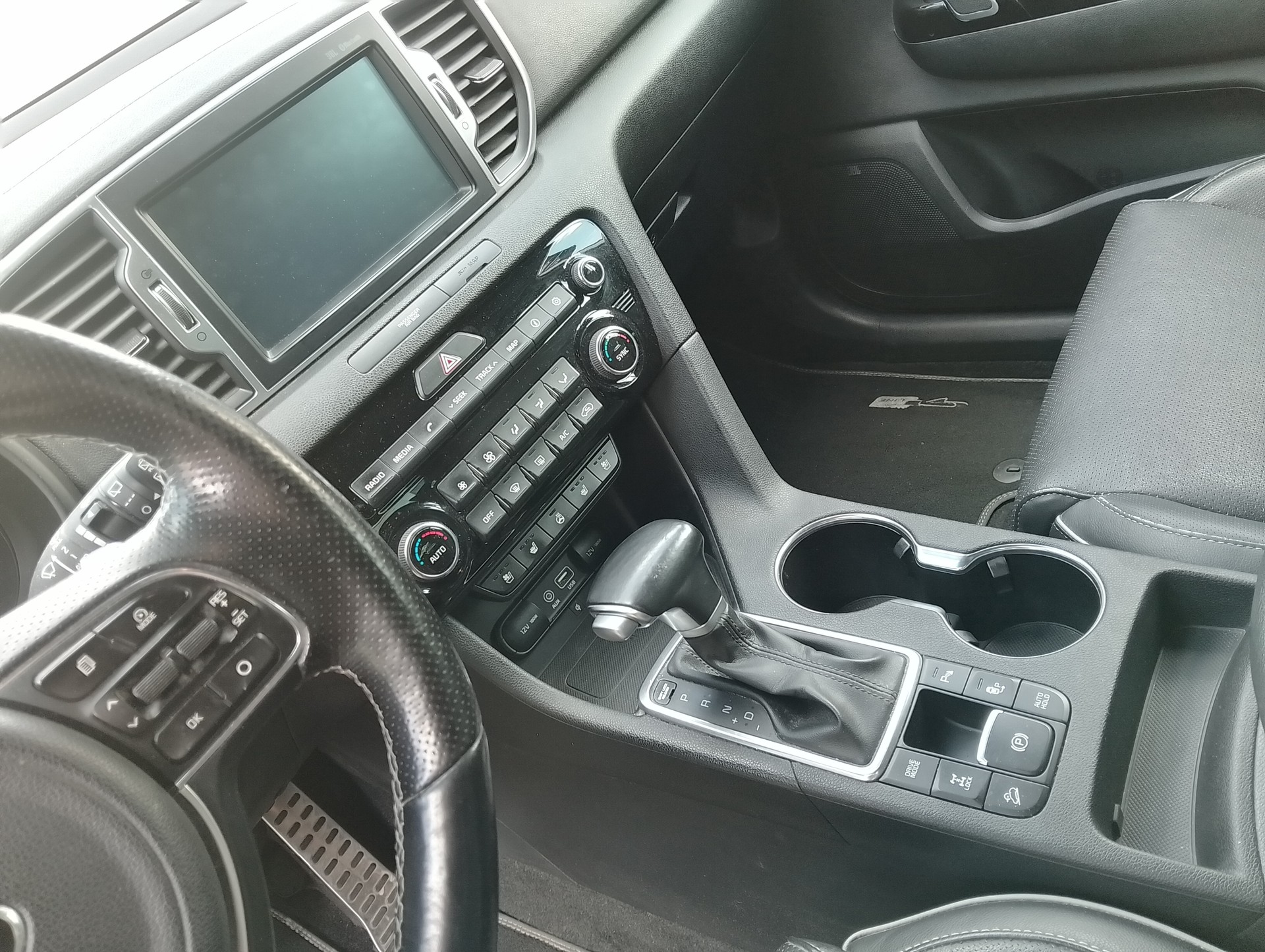 KIA Sportage 2.0CRDi Style GT Line 4WD Automat-image-13