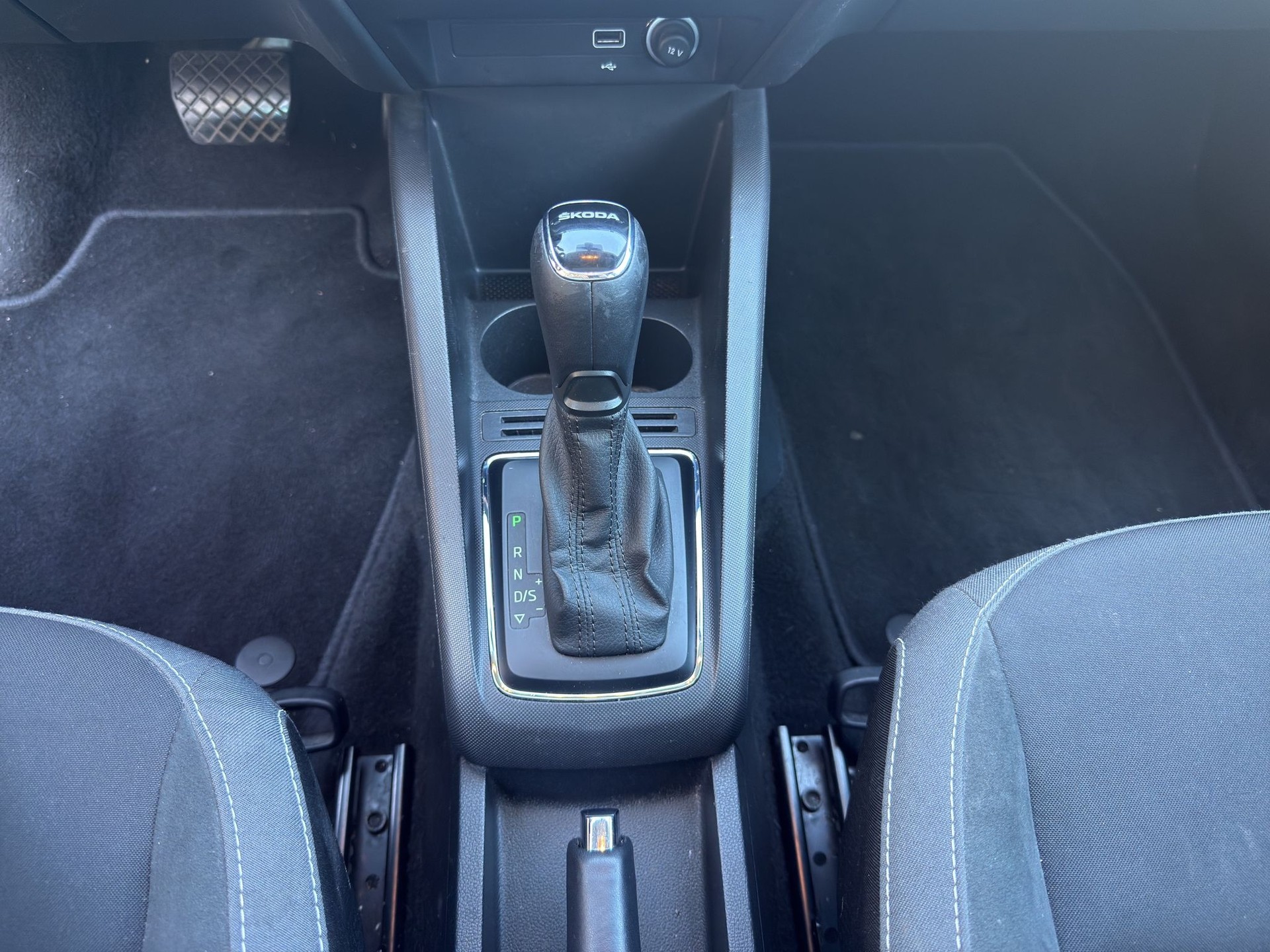 SKODA Fabia 1.0 TSI Style DSG-image-11