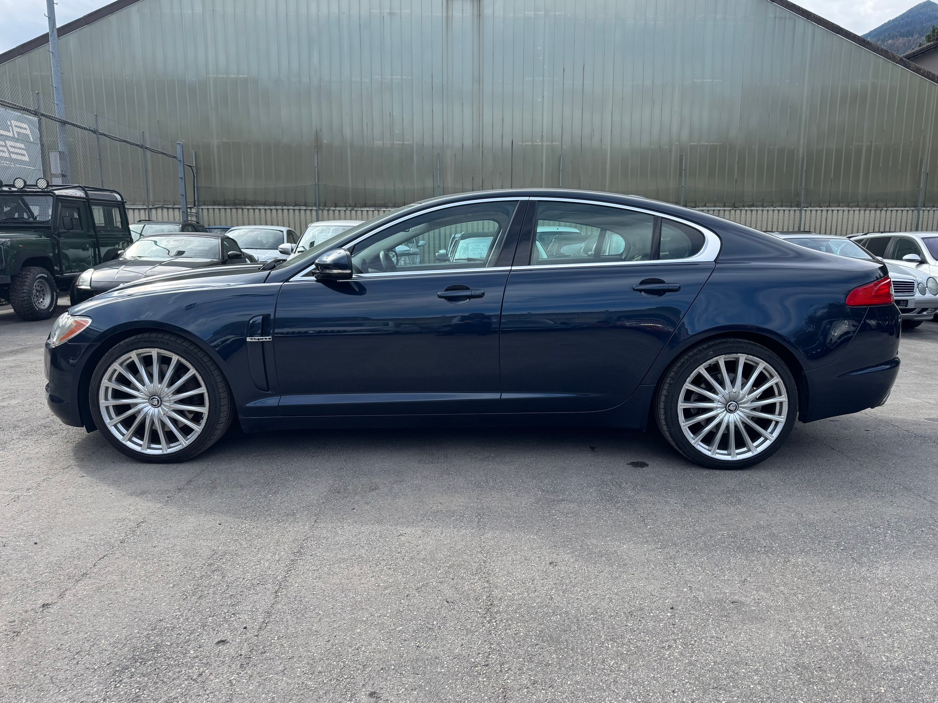 JAGUAR XF 3.0d V6 Prem. Luxury-image-6