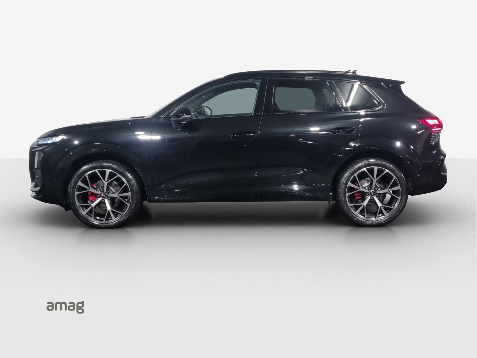 AUDI Q3 SUV TFSI quattro 195 kW S tronic-image-1