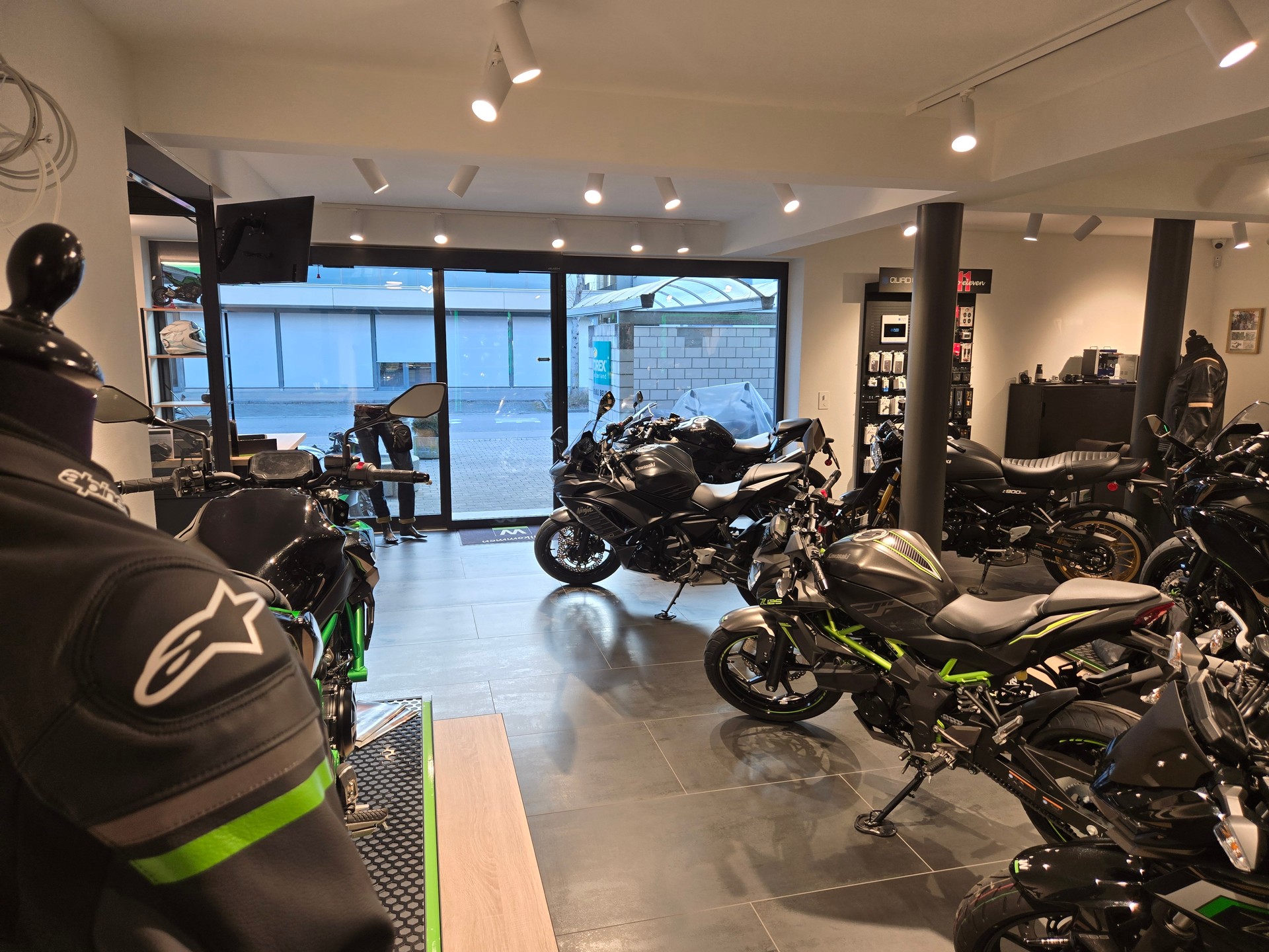 KAWASAKI Z 900 (91/70/35 KW) Level 3-image-15