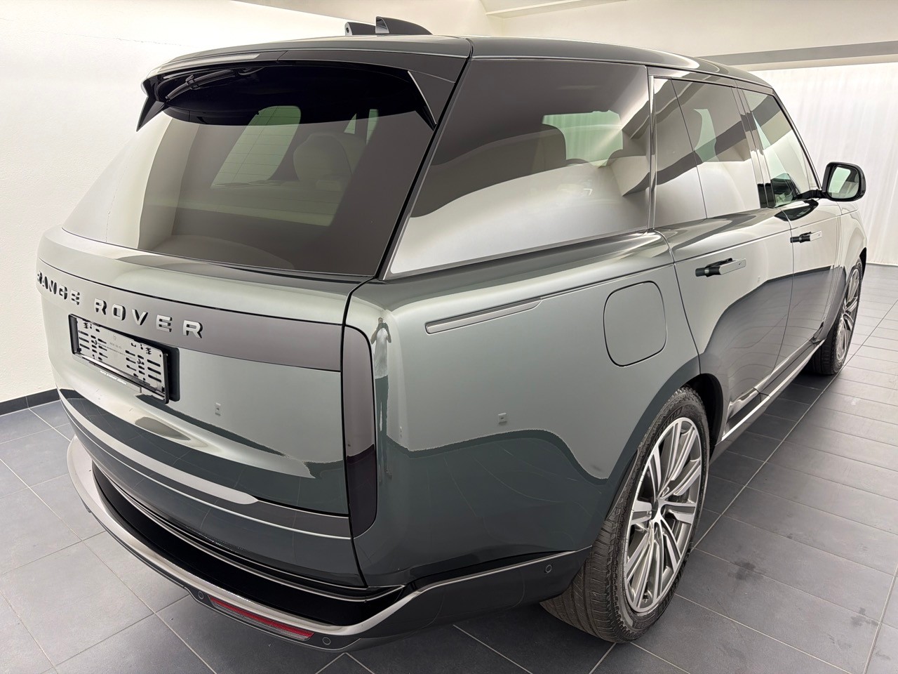 LAND ROVER RR P460e PHEV Autobiogr.-showroom-element-2