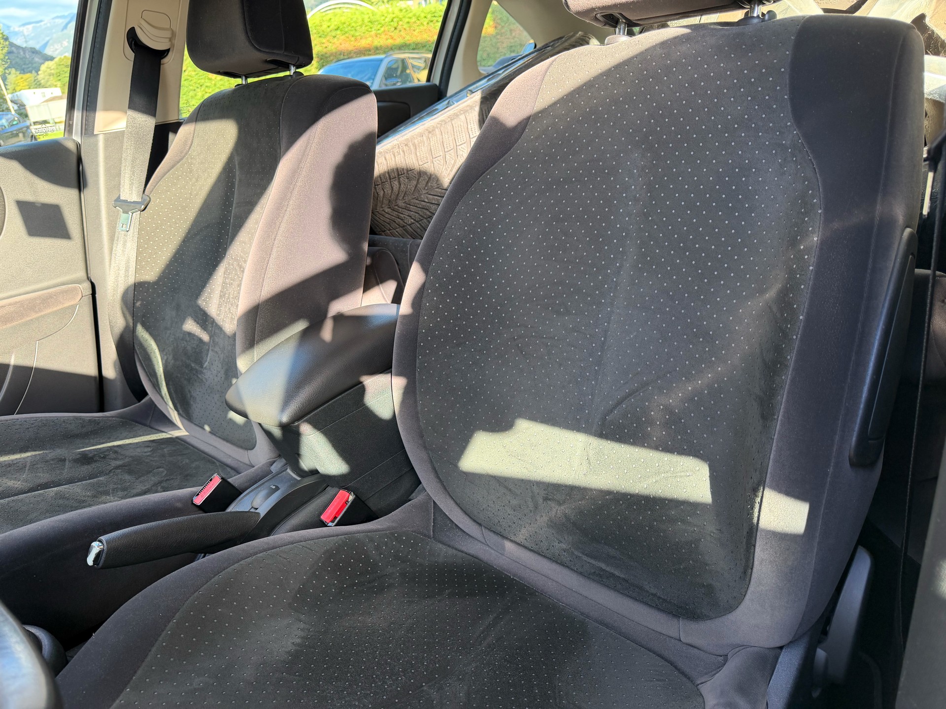CITROEN C4 Berline 2.0 16V HDi Exclusive-image-6