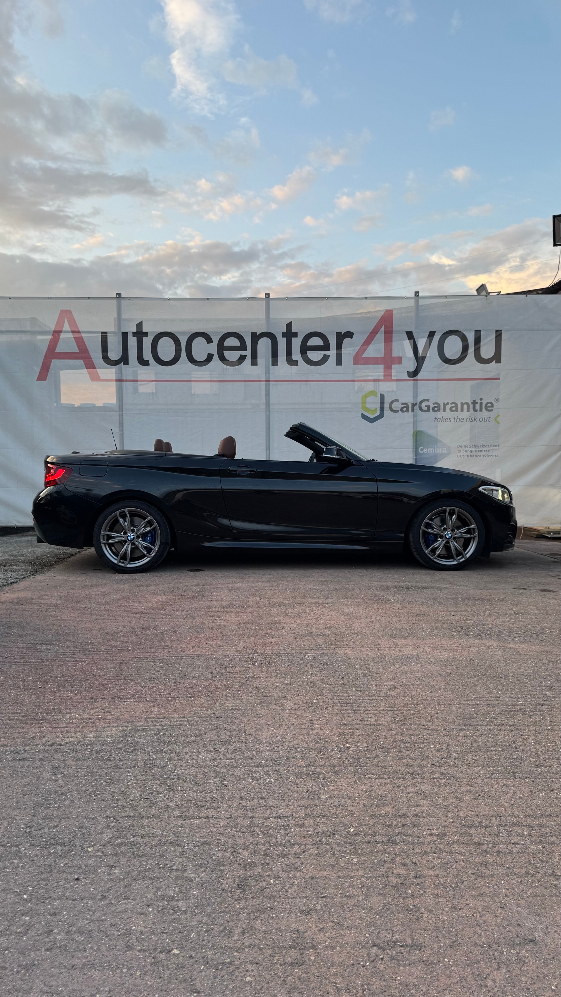 BMW M235i Steptronic-image-4
