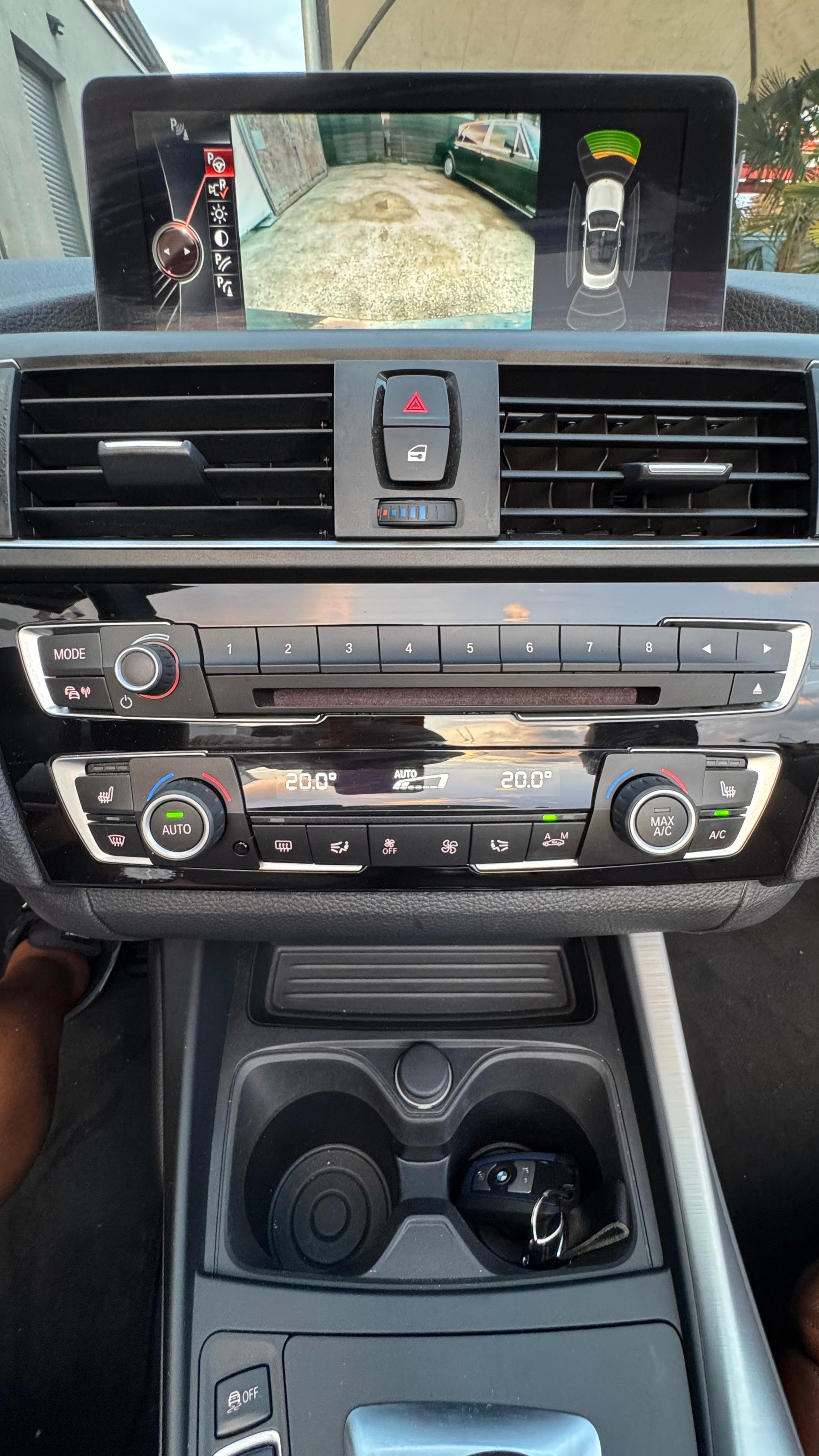 BMW M235i Steptronic-image-24