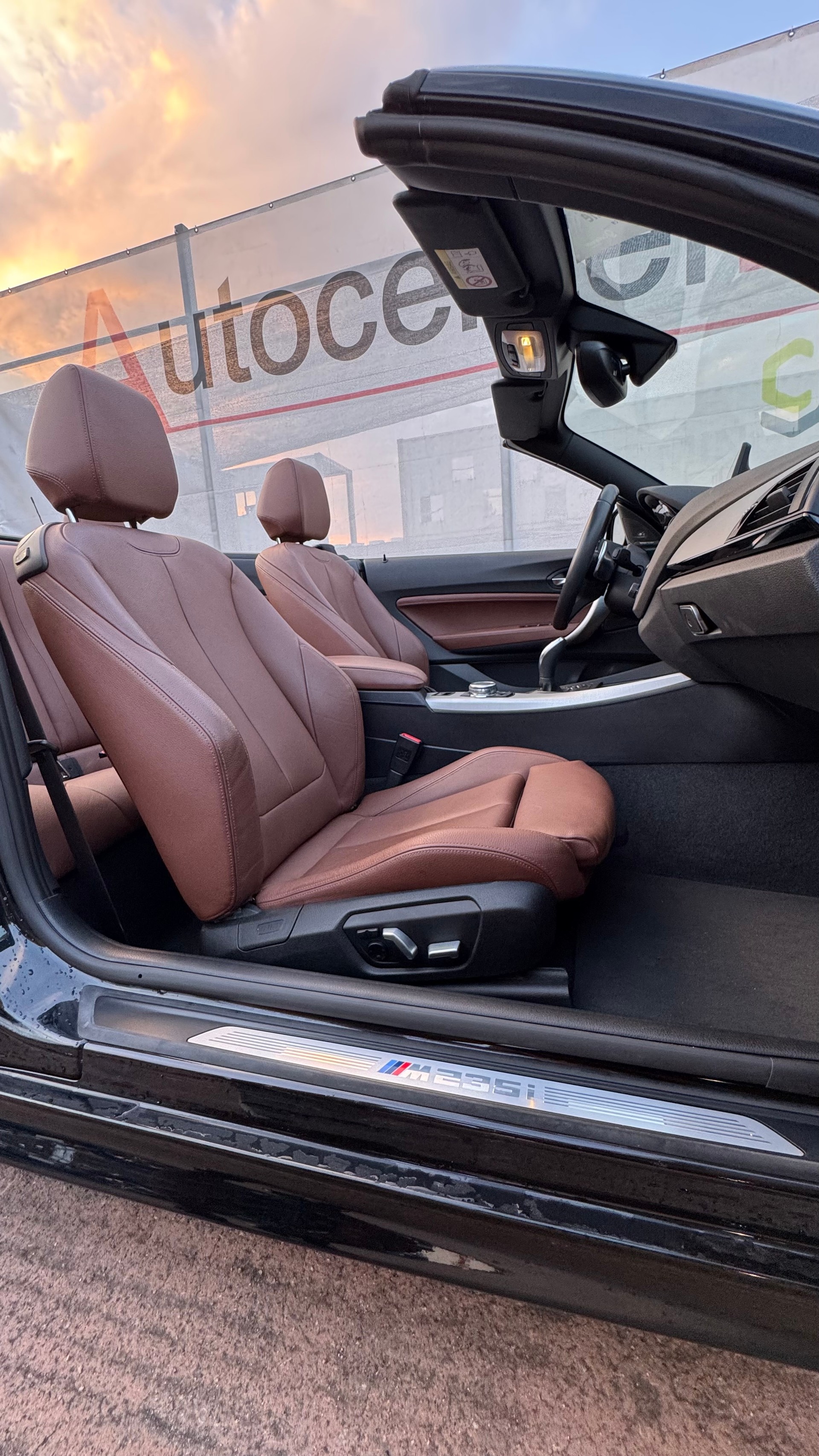 BMW M235i Steptronic-image-19