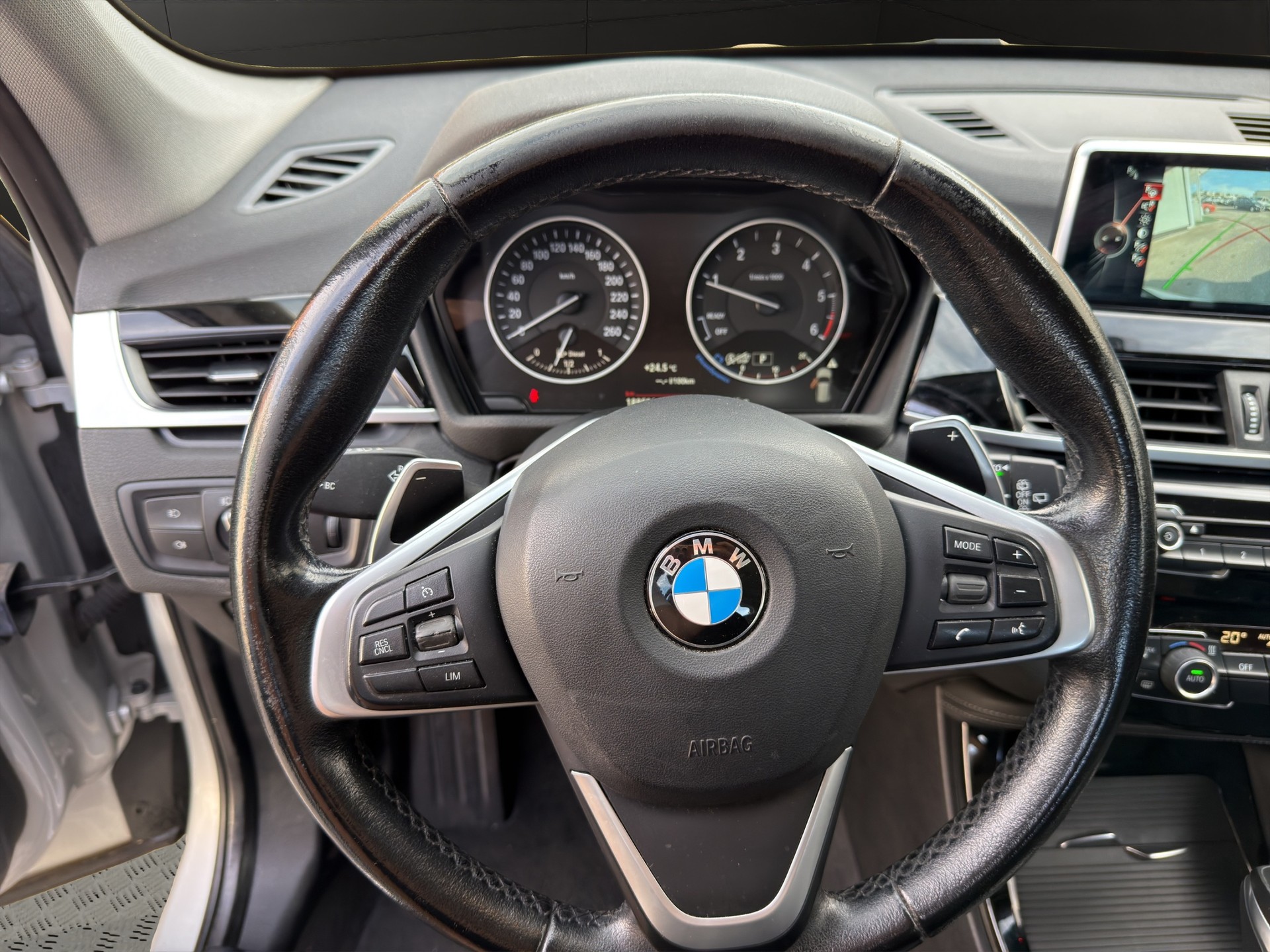 BMW X1 xDrive 18d Sport Line Steptronic-image-9