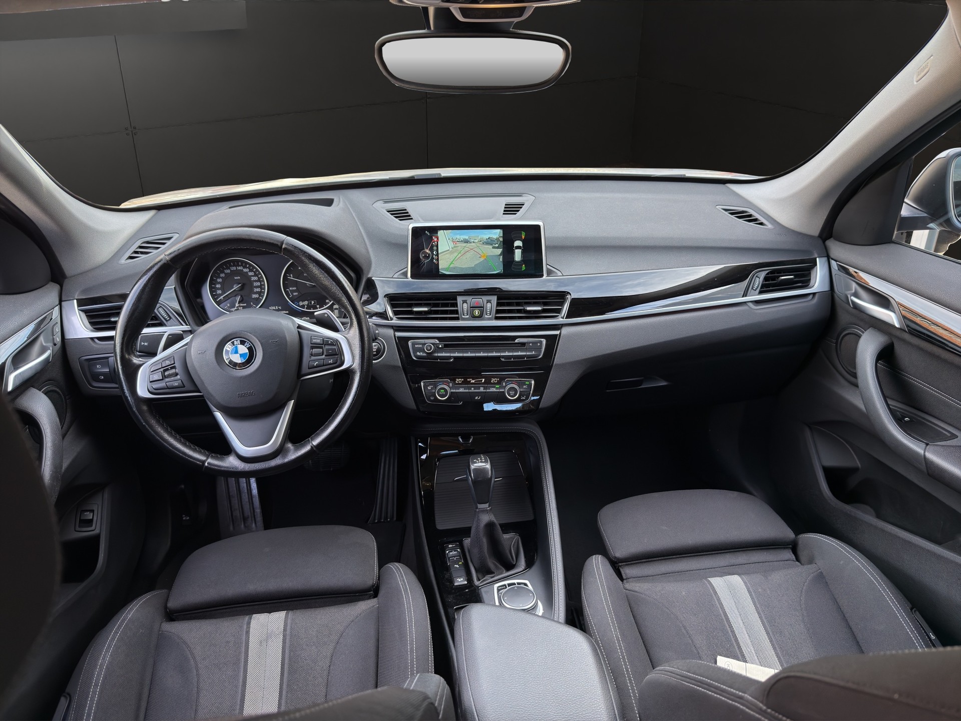 BMW X1 xDrive 18d Sport Line Steptronic-image-12