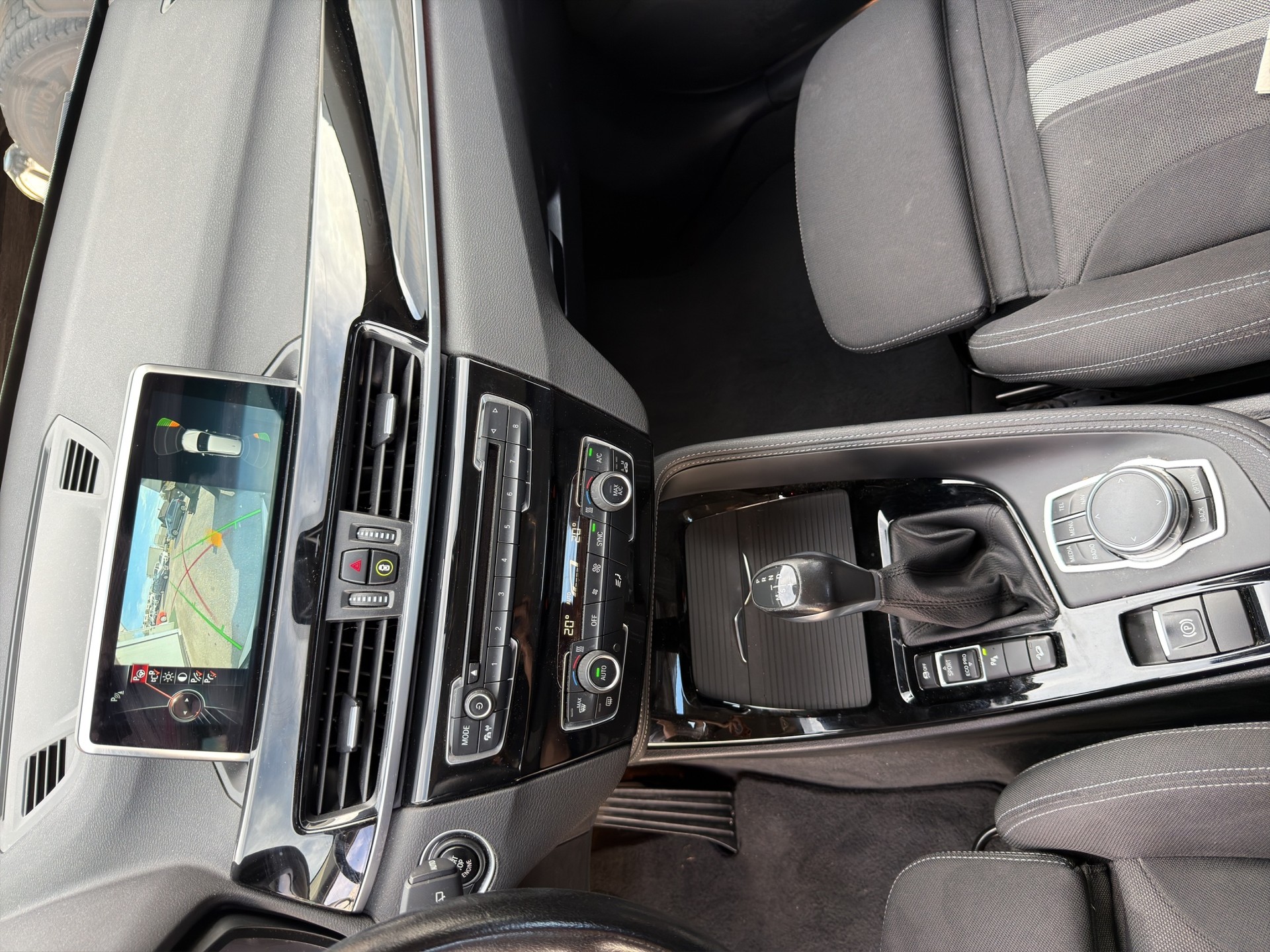 BMW X1 xDrive 18d Sport Line Steptronic-image-8