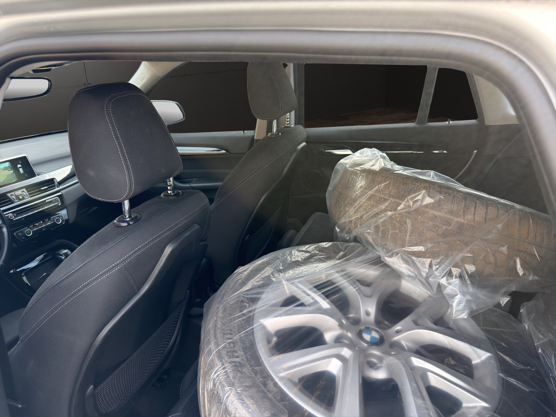 BMW X1 xDrive 18d Sport Line Steptronic-image-10