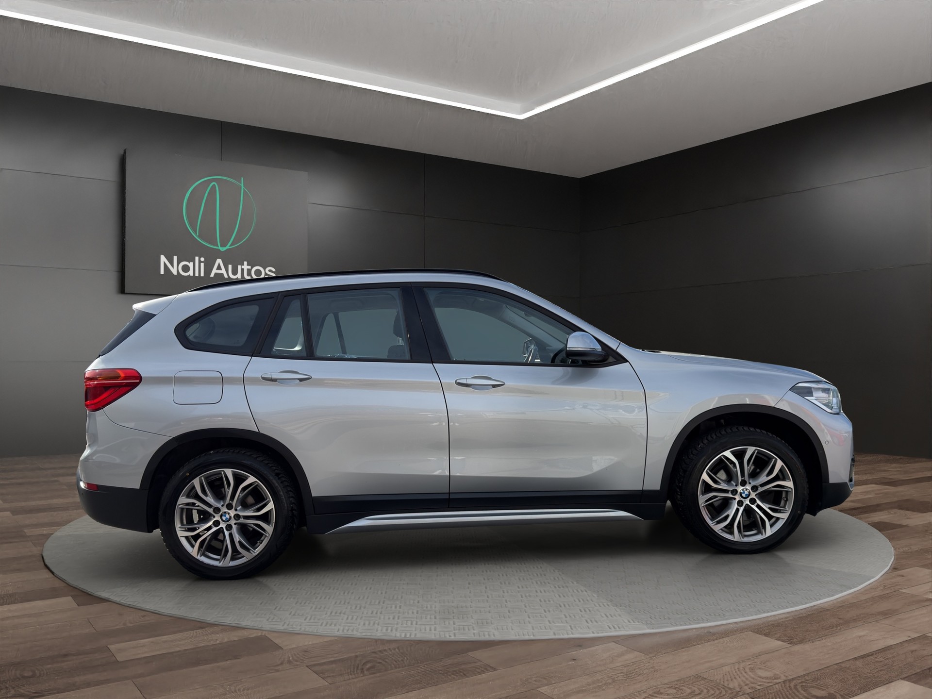 BMW X1 xDrive 18d Sport Line Steptronic-image-7
