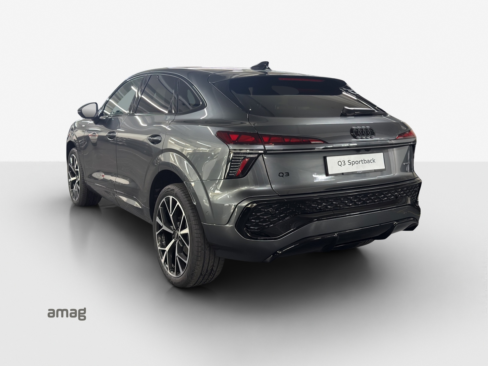 AUDI Q3 Sportback TFSI quattro 150 kW S tronic-image-2