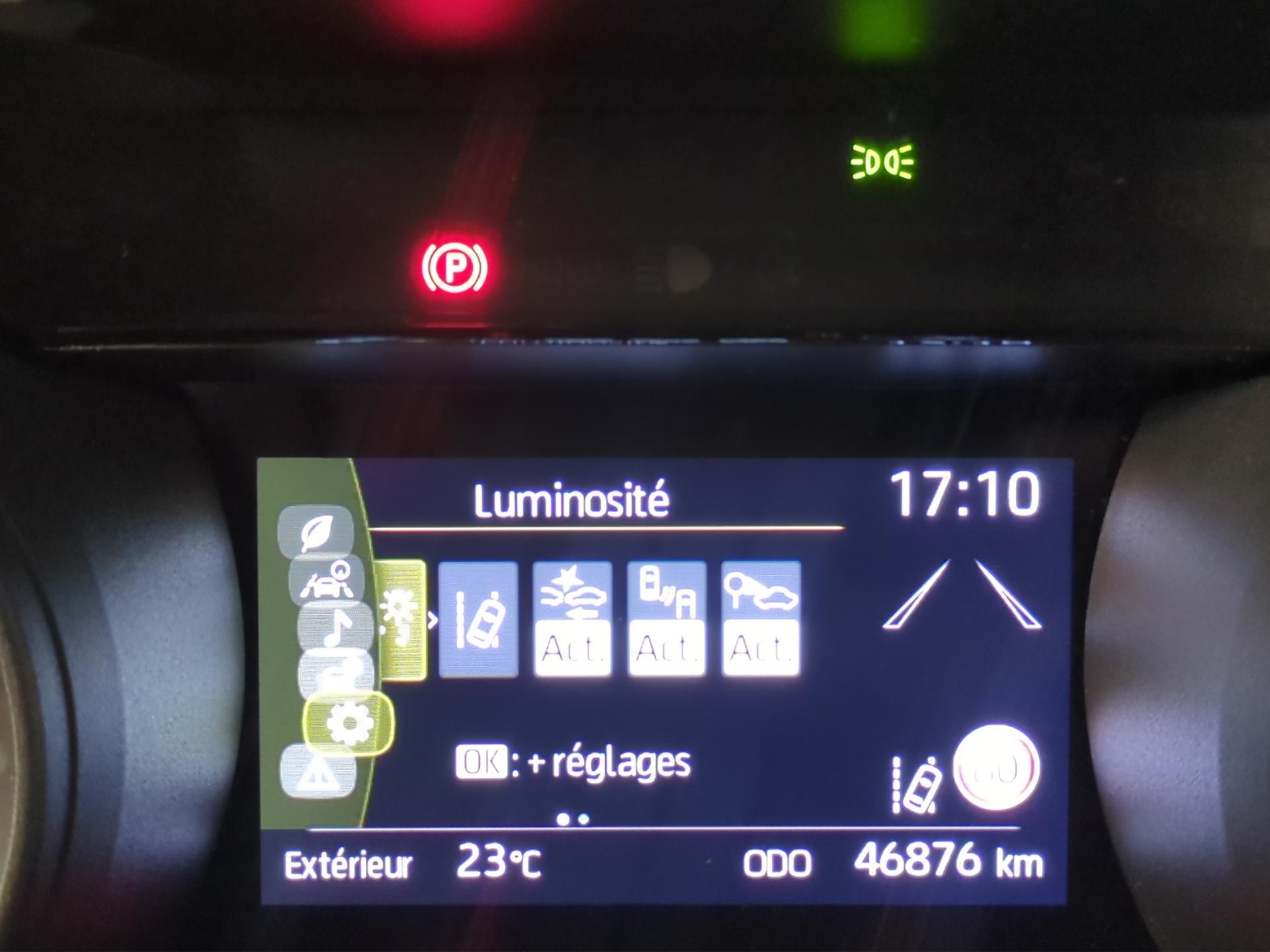 TOYOTA Yaris 1.5 Trend-image-25