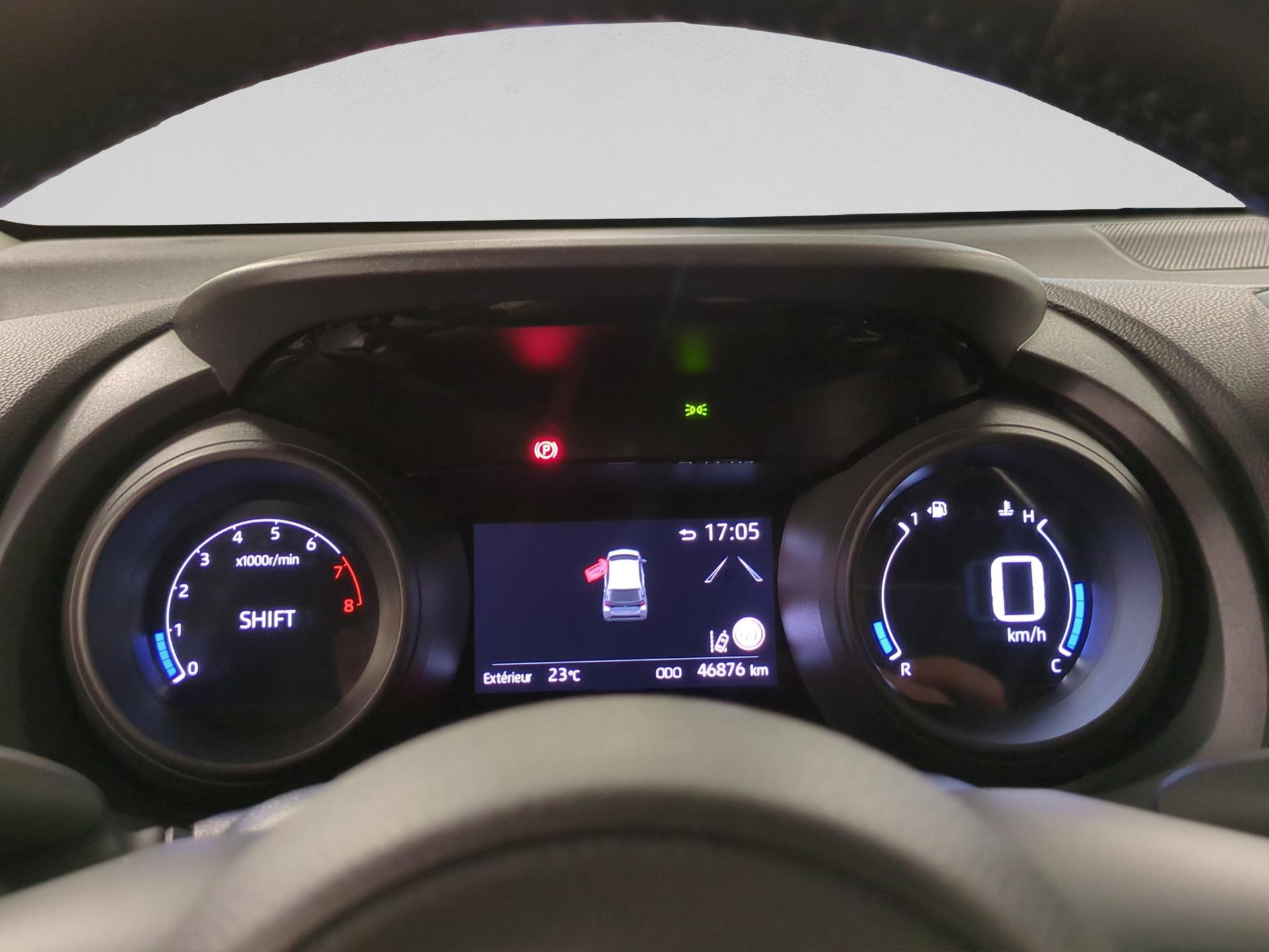 TOYOTA Yaris 1.5 Trend-image-9