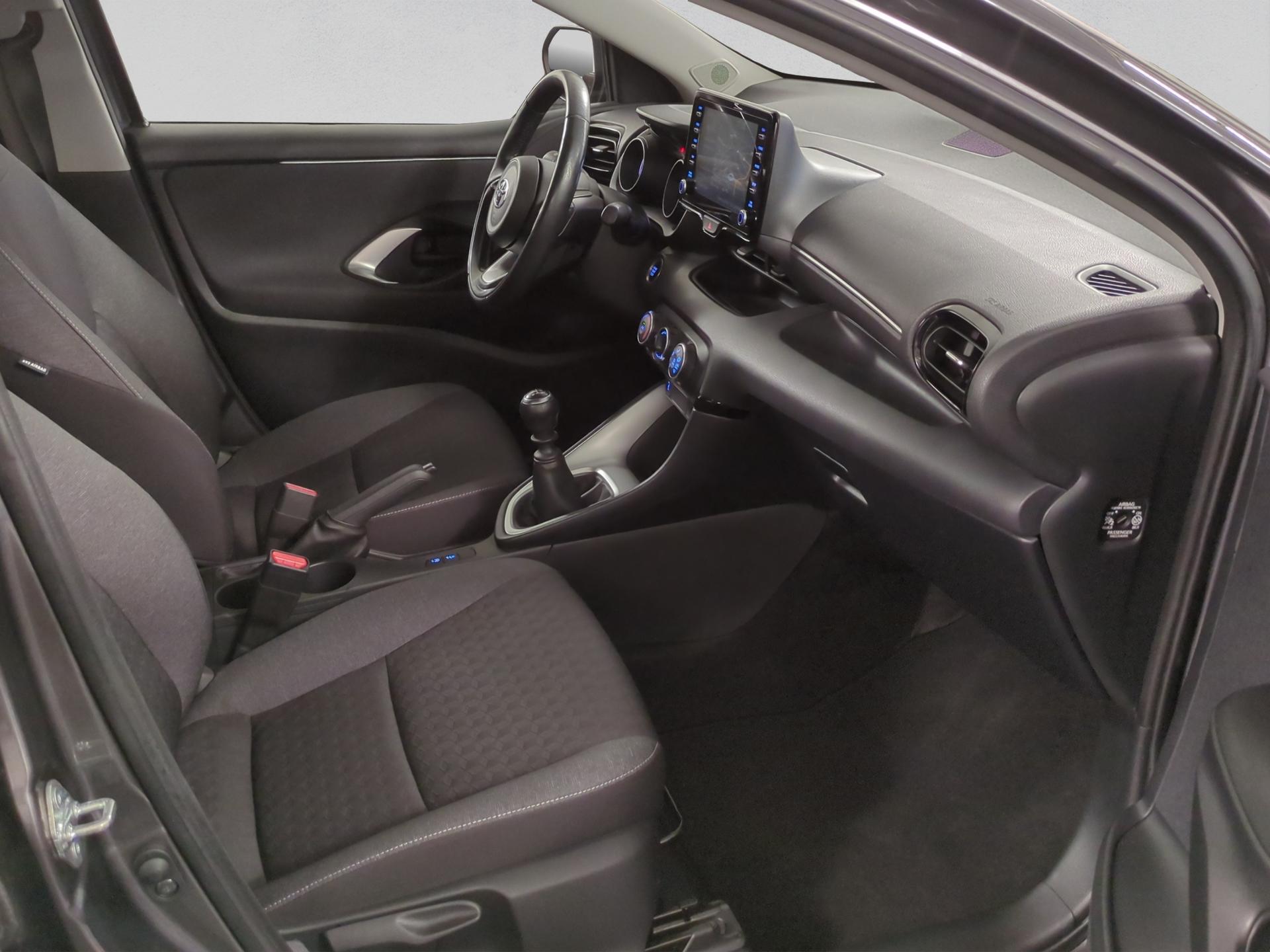 TOYOTA Yaris 1.5 Trend-image-15
