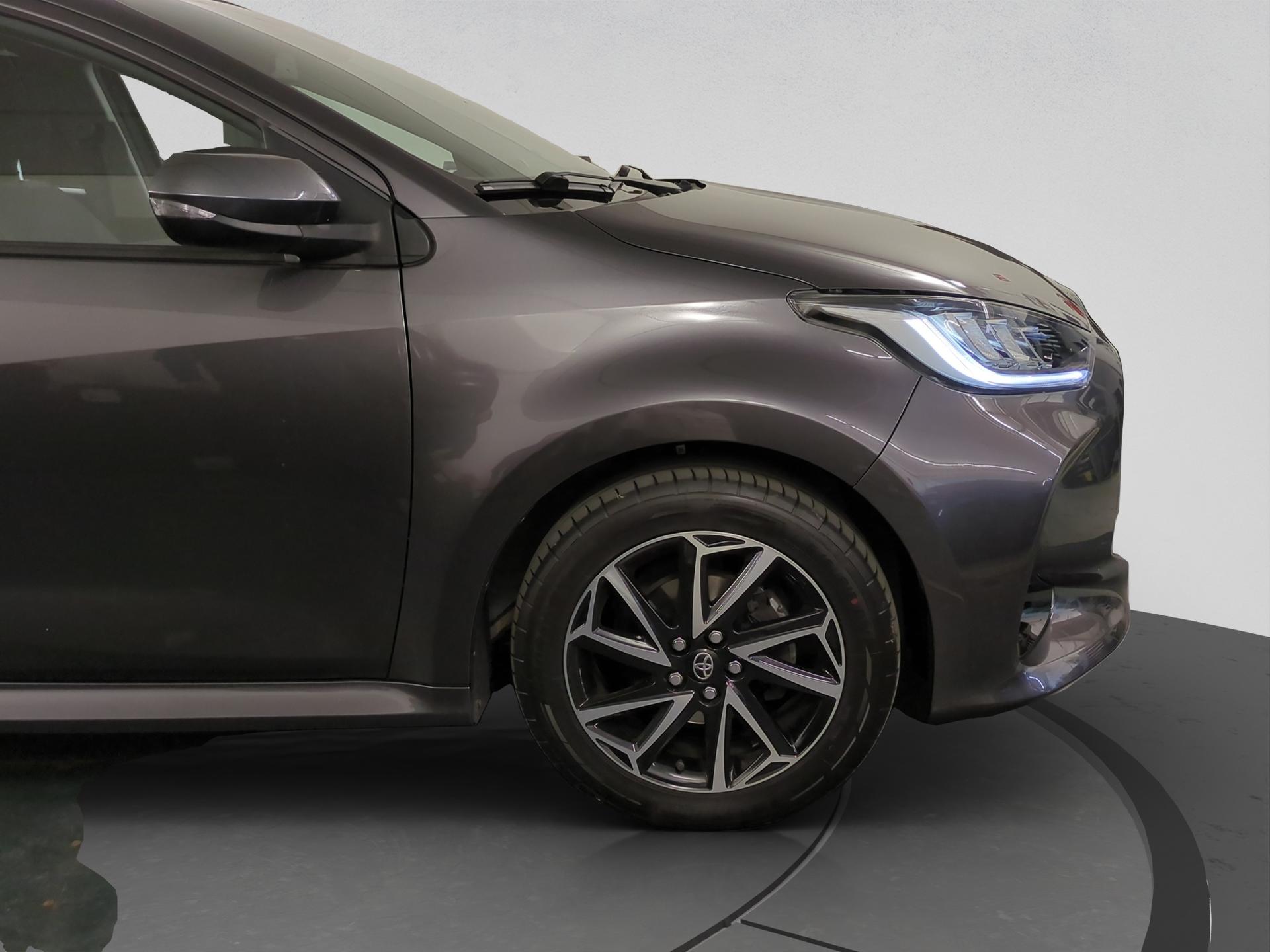 TOYOTA Yaris 1.5 Trend-image-16
