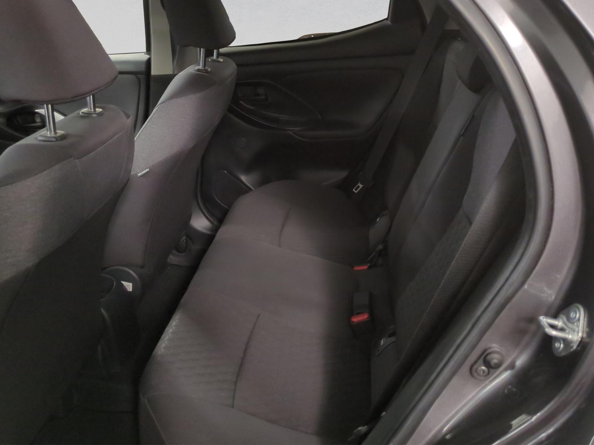 TOYOTA Yaris 1.5 Trend-image-14