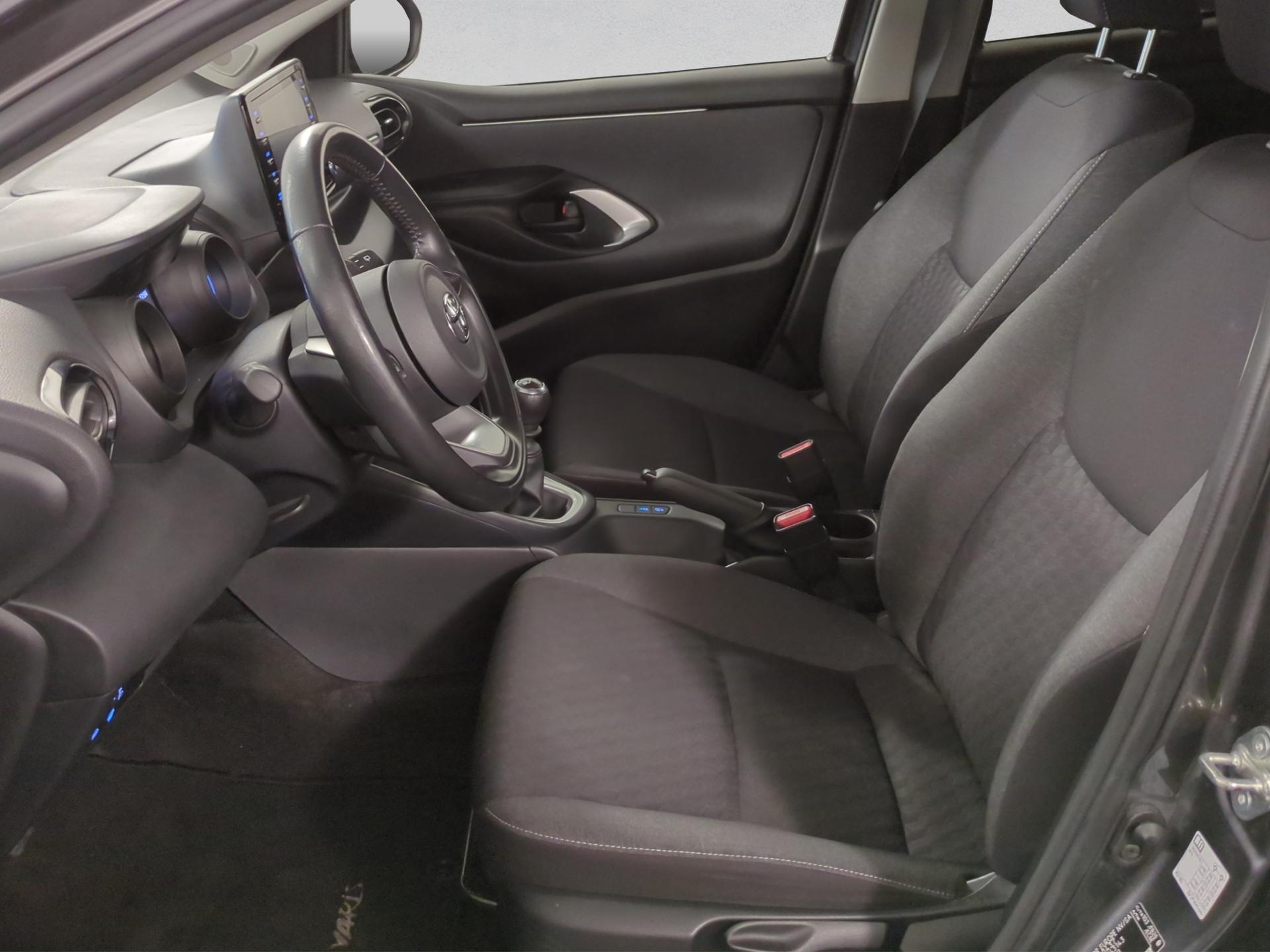 TOYOTA Yaris 1.5 Trend-image-8