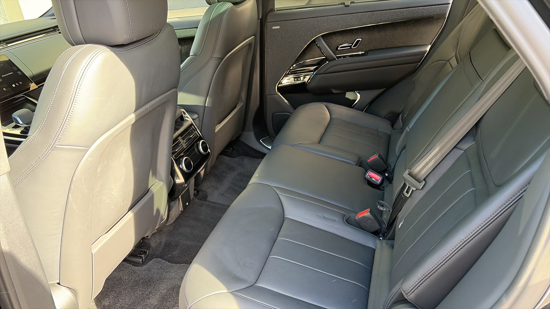 LAND ROVER 4.4 V8 Autobiography-image-10