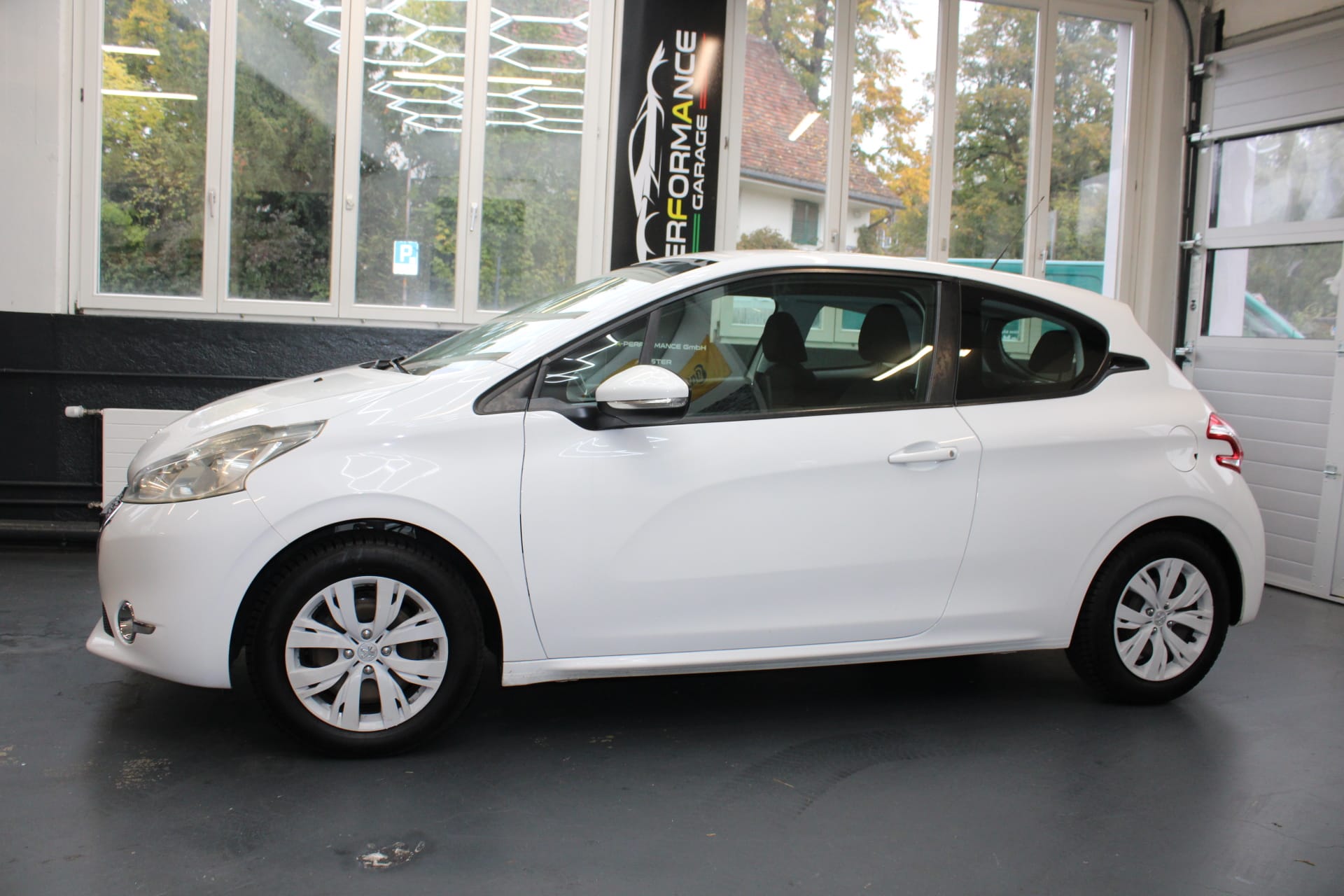 PEUGEOT 208 1.0 VTi Access-image-2