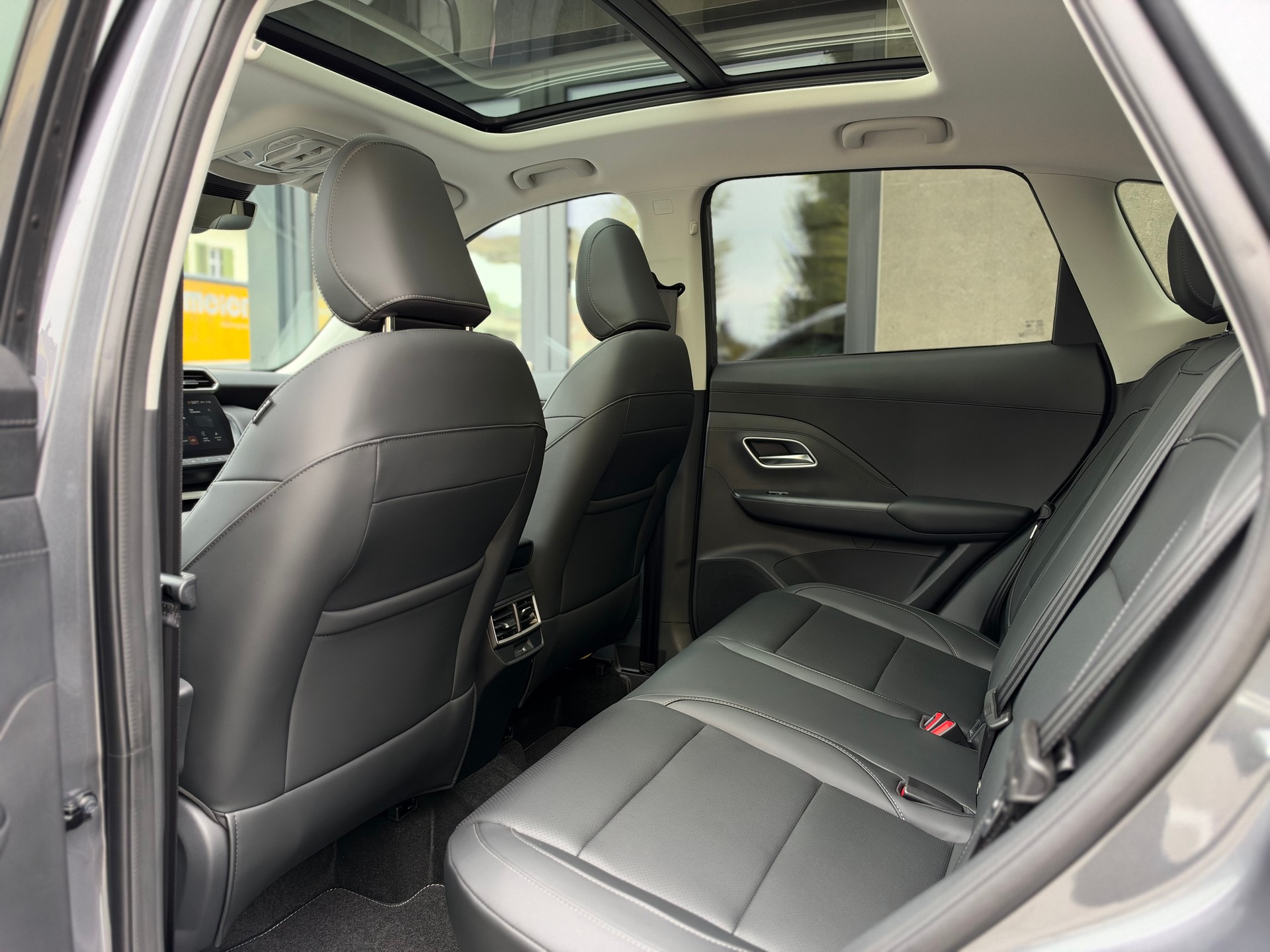 MG ZS 1.5 HEV Luxury-image-24