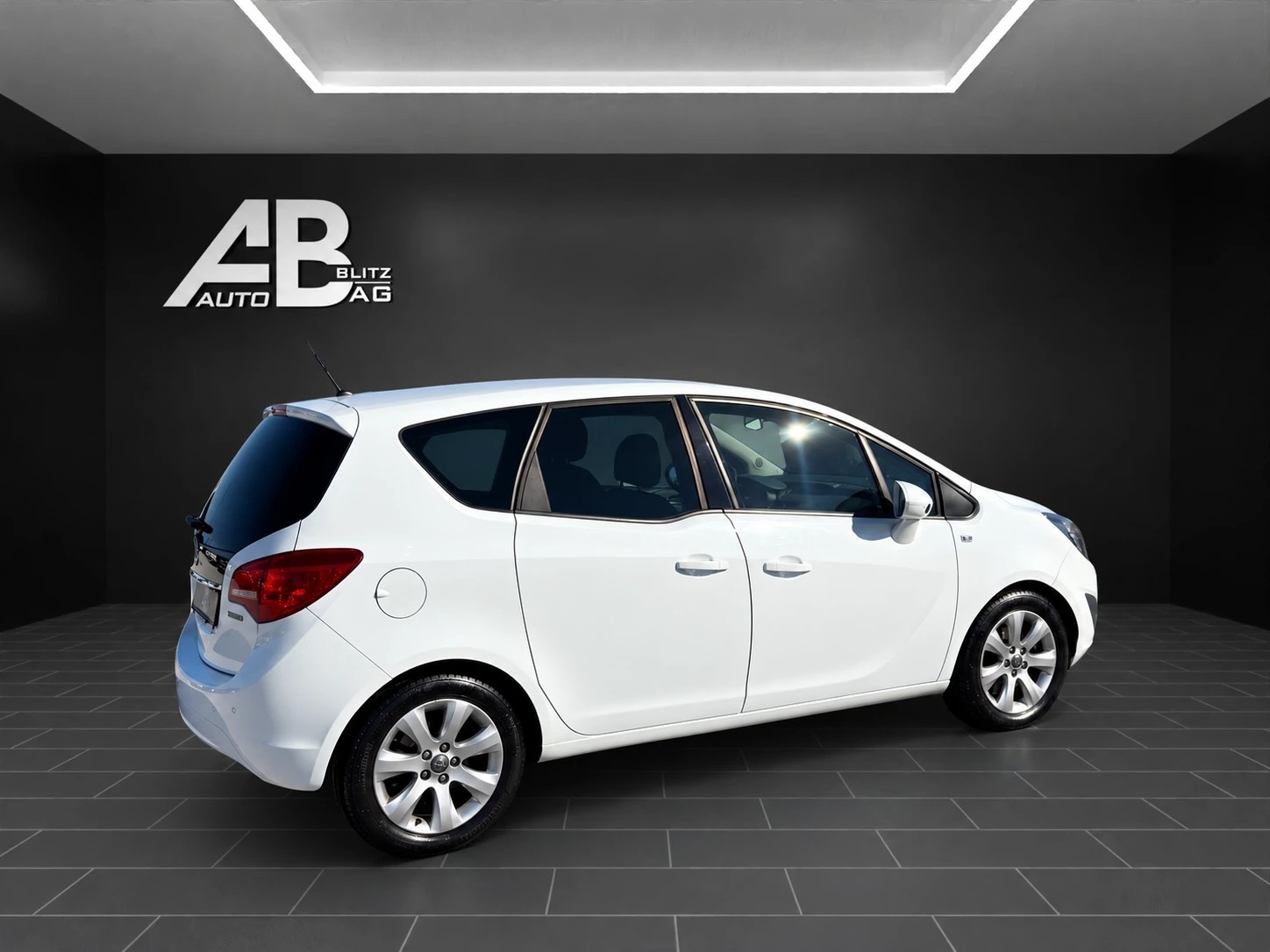 OPEL Meriva 1.4 Turbo Cosmo mit 140 PS-image-4