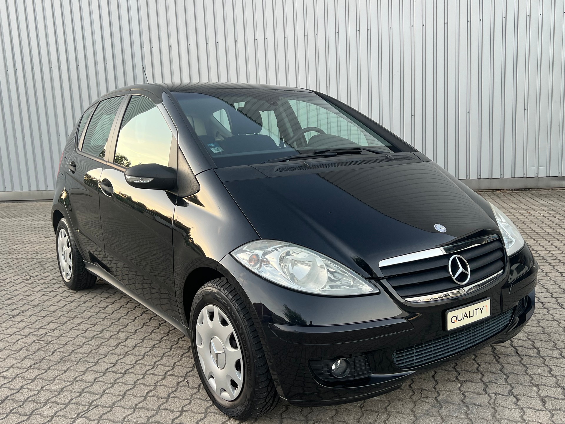 MERCEDES-BENZ A 170 Avantgarde-image-4