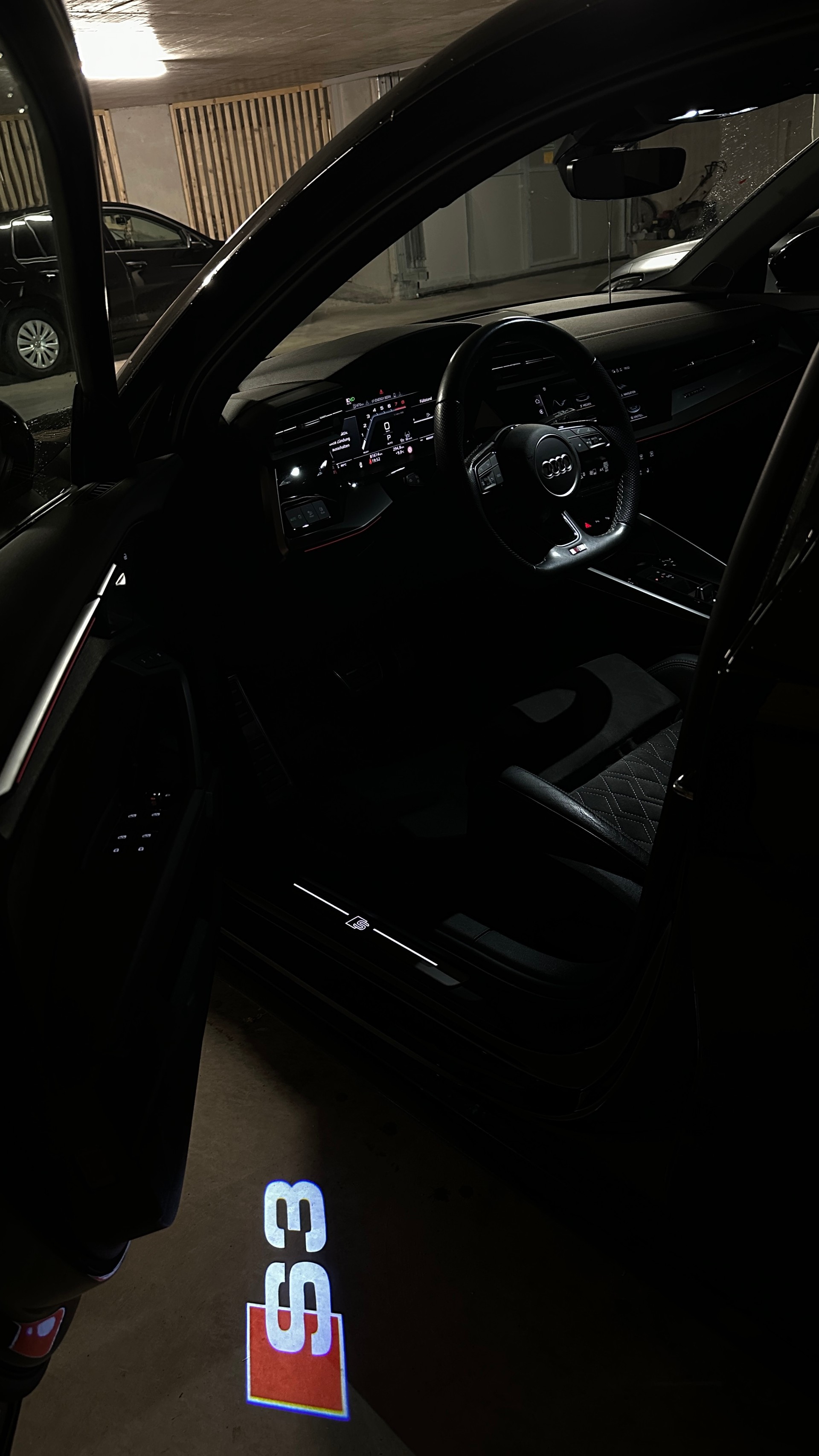 AUDI 2.0 TFSI quattro S-Tronic-image-4