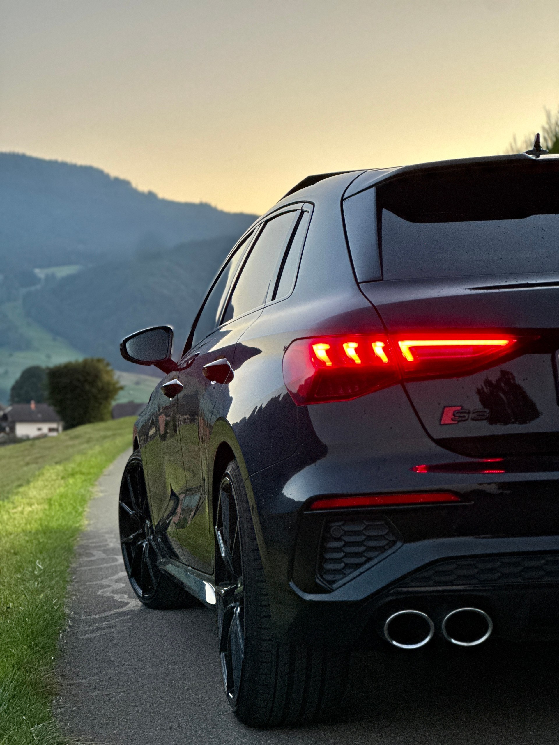 AUDI 2.0 TFSI quattro S-Tronic-image-3